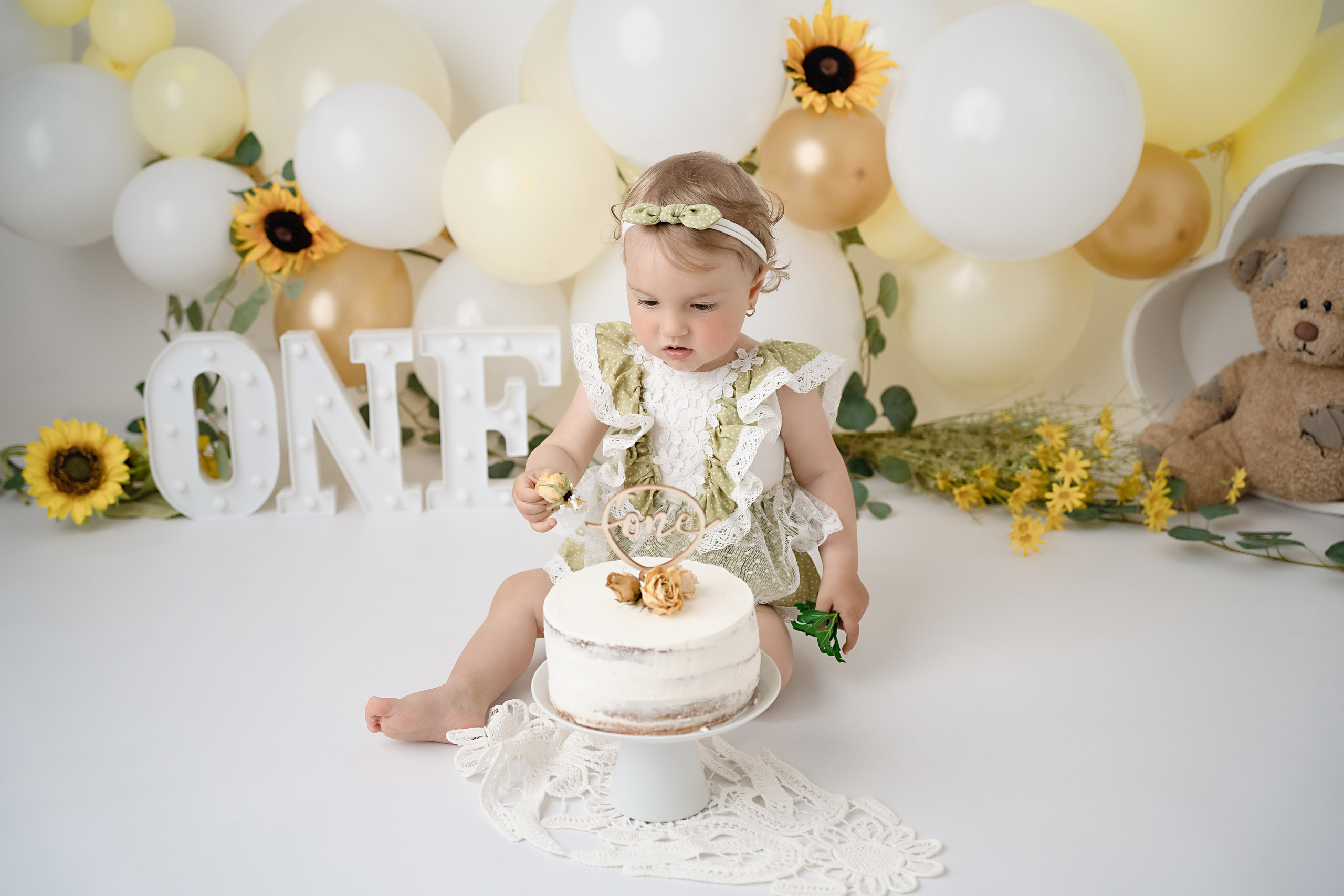 Smash the cake. Fotograf maternitate, nou-născuți și familie în Cluj-Napoca | Roxana Rusu