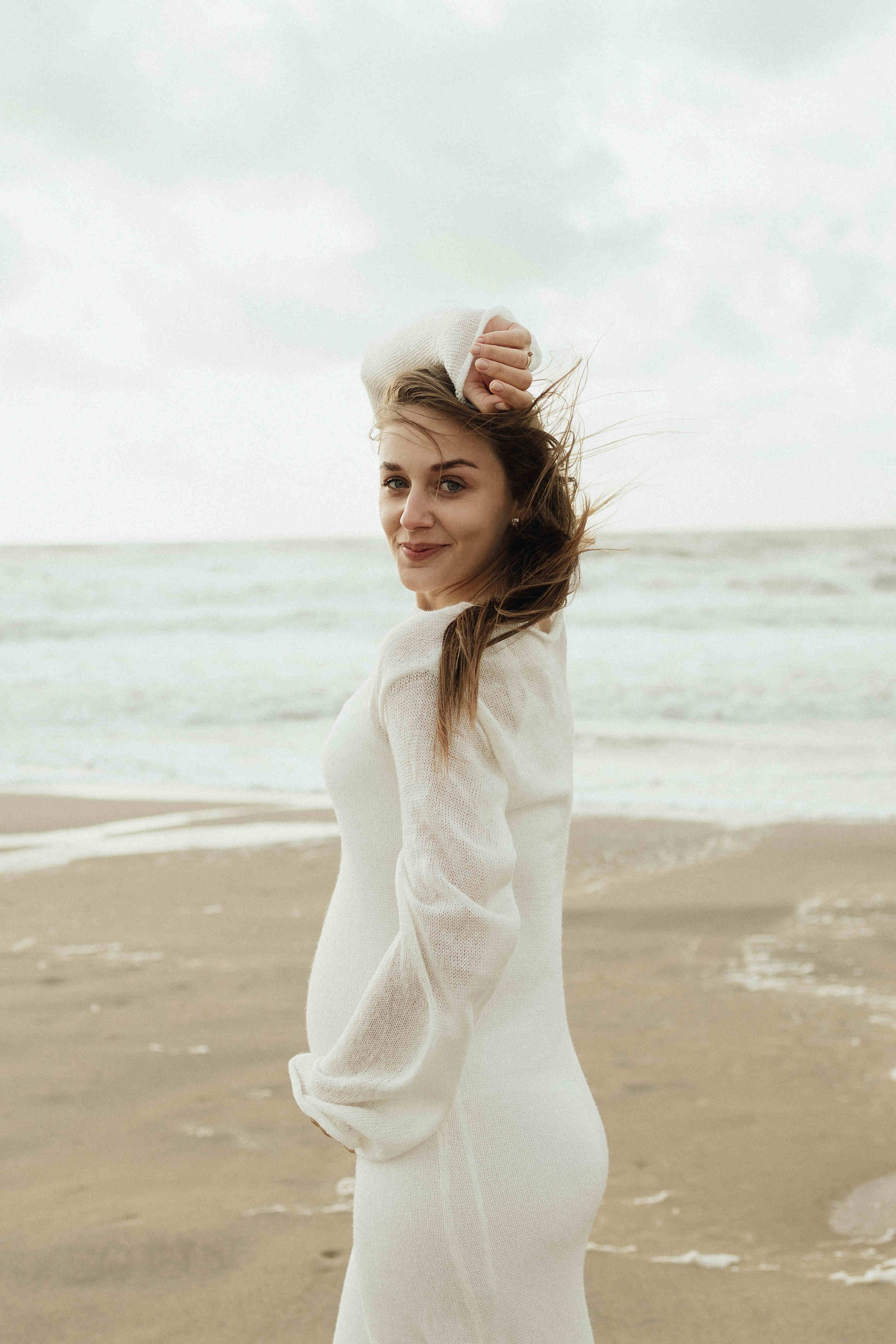 By the ocean. Newborn, Maternity & Family Photographer in Charlotte, North Carolina | Arhipova Julia