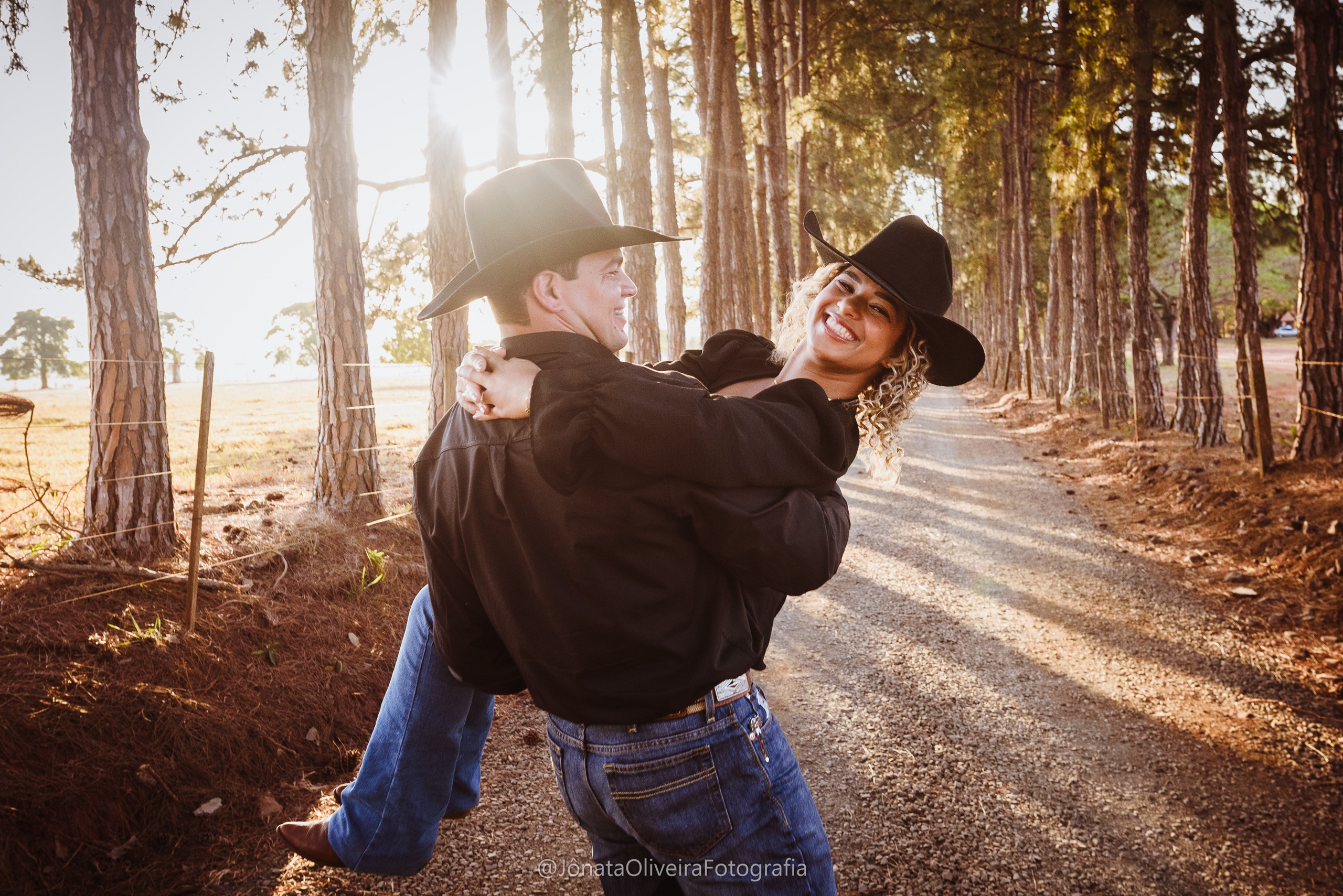 Pre Wedding Luérica e Vinicius. Fotografia de casamentos e ensaios em avaré Jônata Oliveira