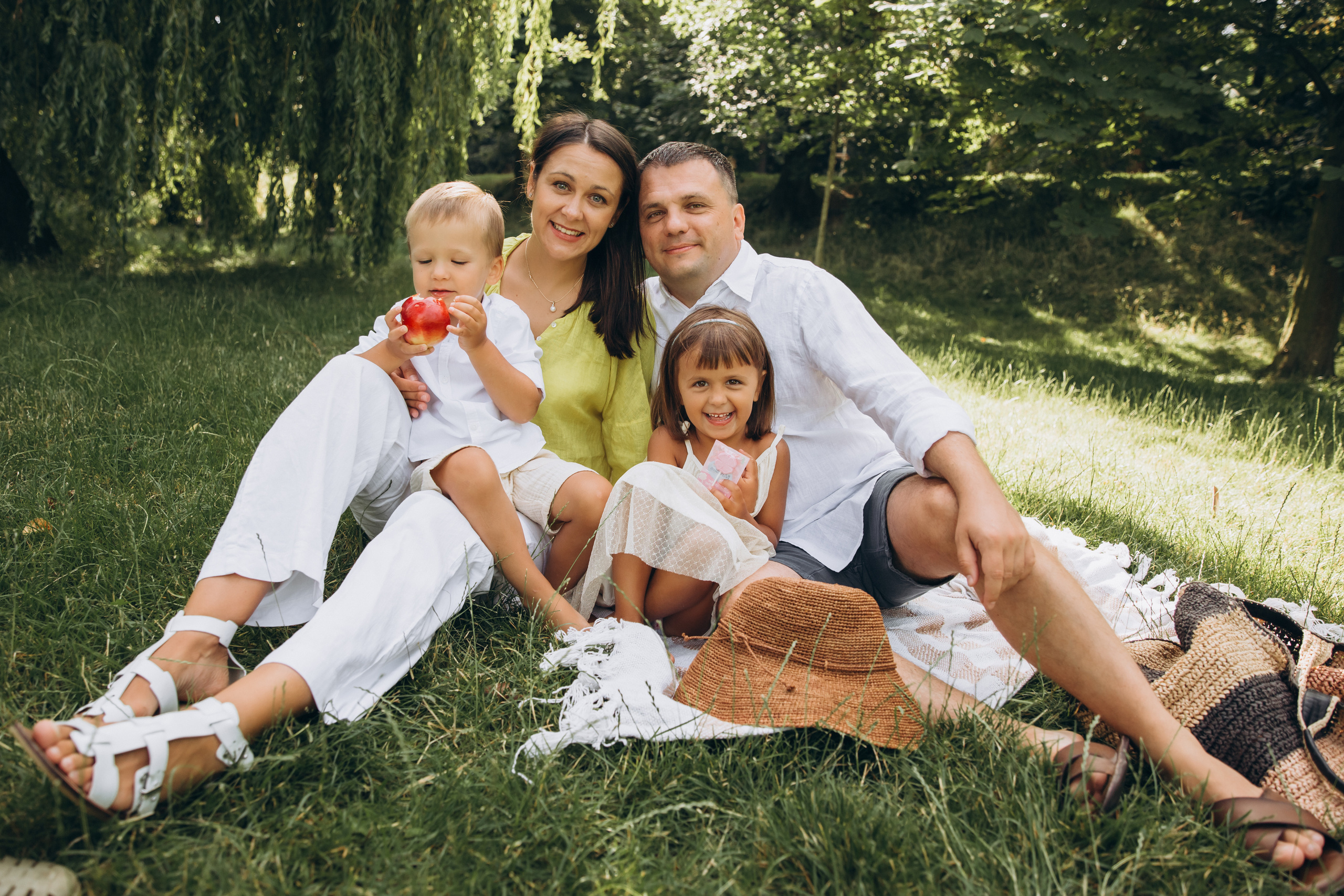 Summer Shooting. Family Photographer in Prague Nigina Fattakh