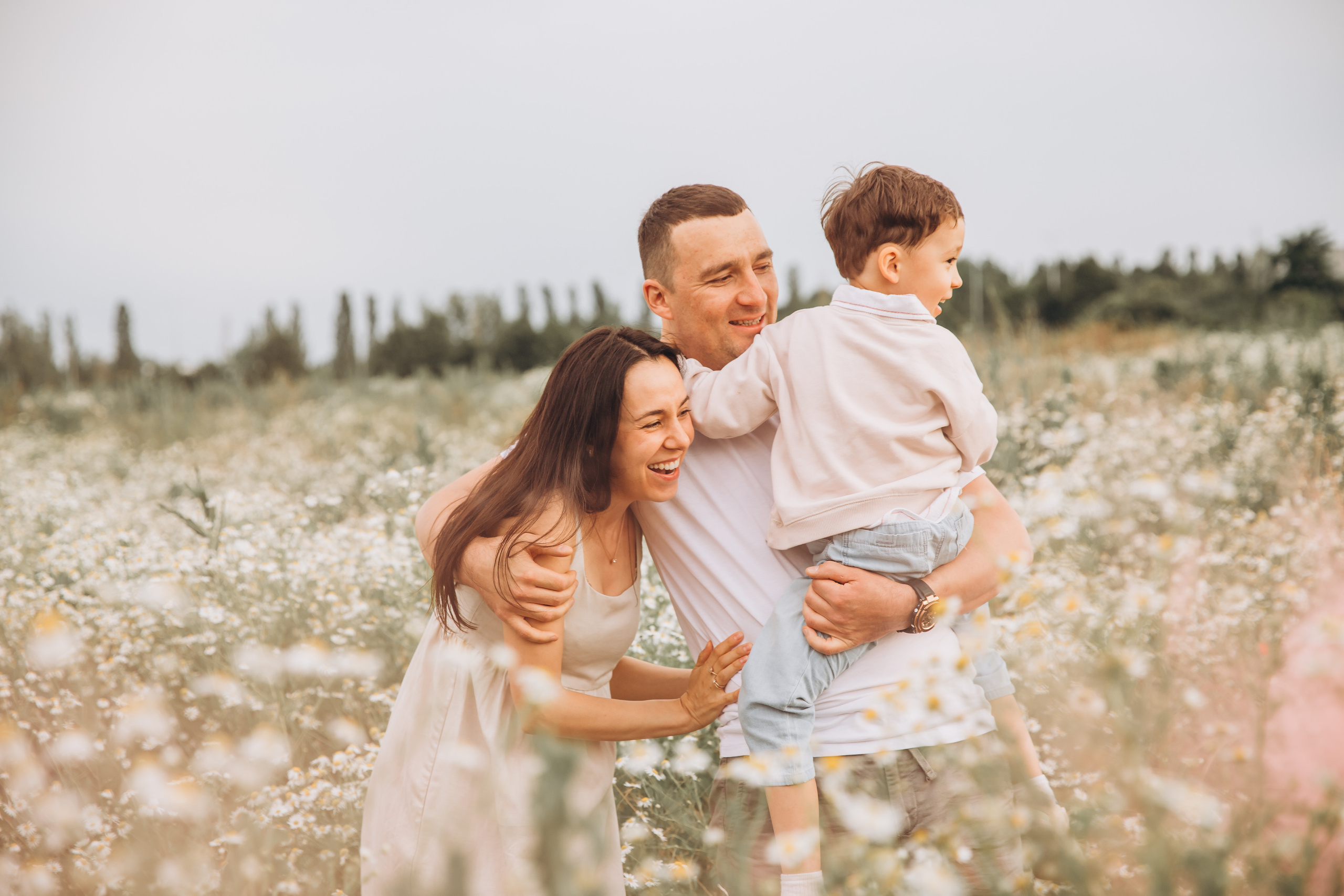 Gender reveal. Family Photographer in Prague Nigina Fattakh