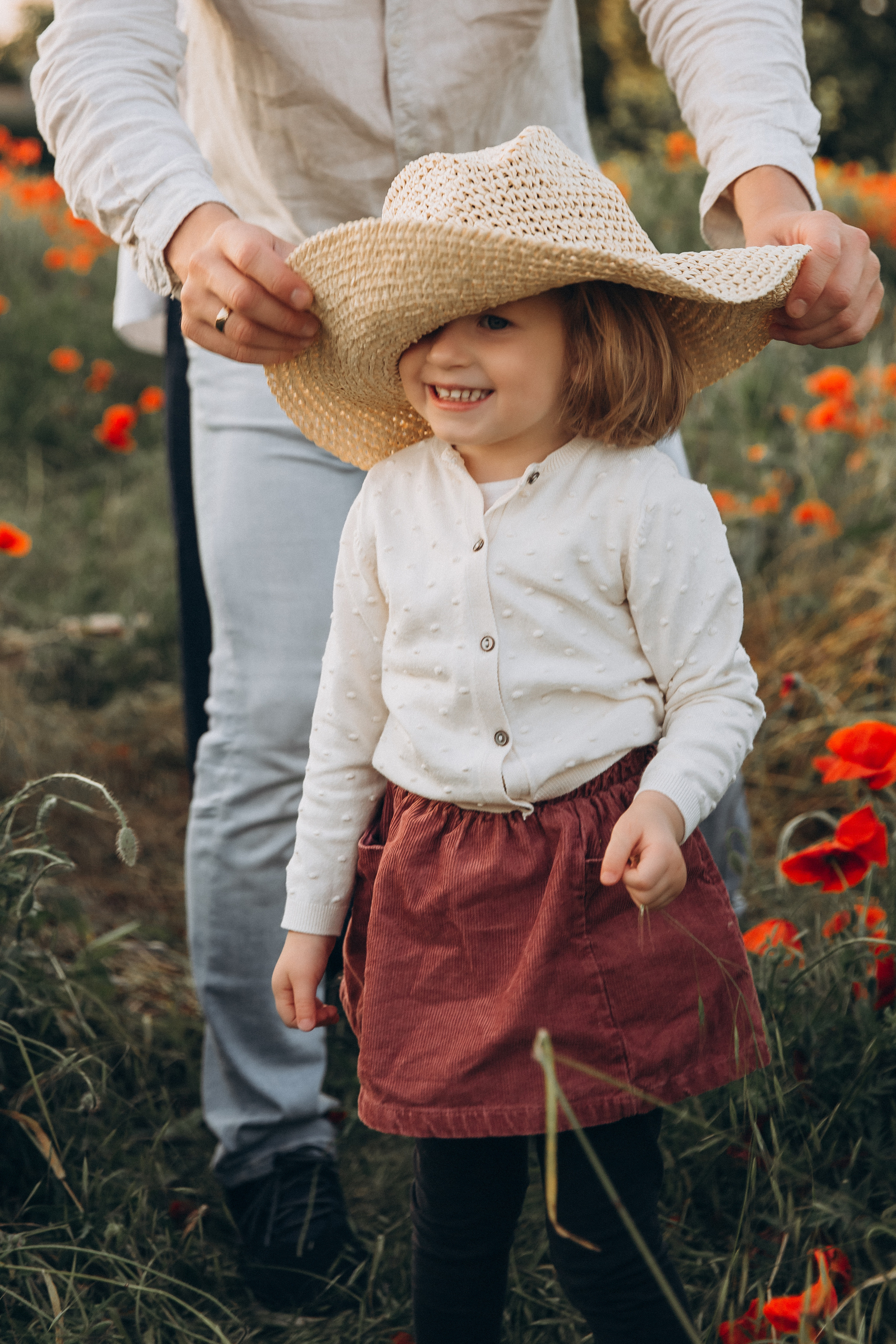 Poppy field. Family Photographer in Prague Nigina Fattakh