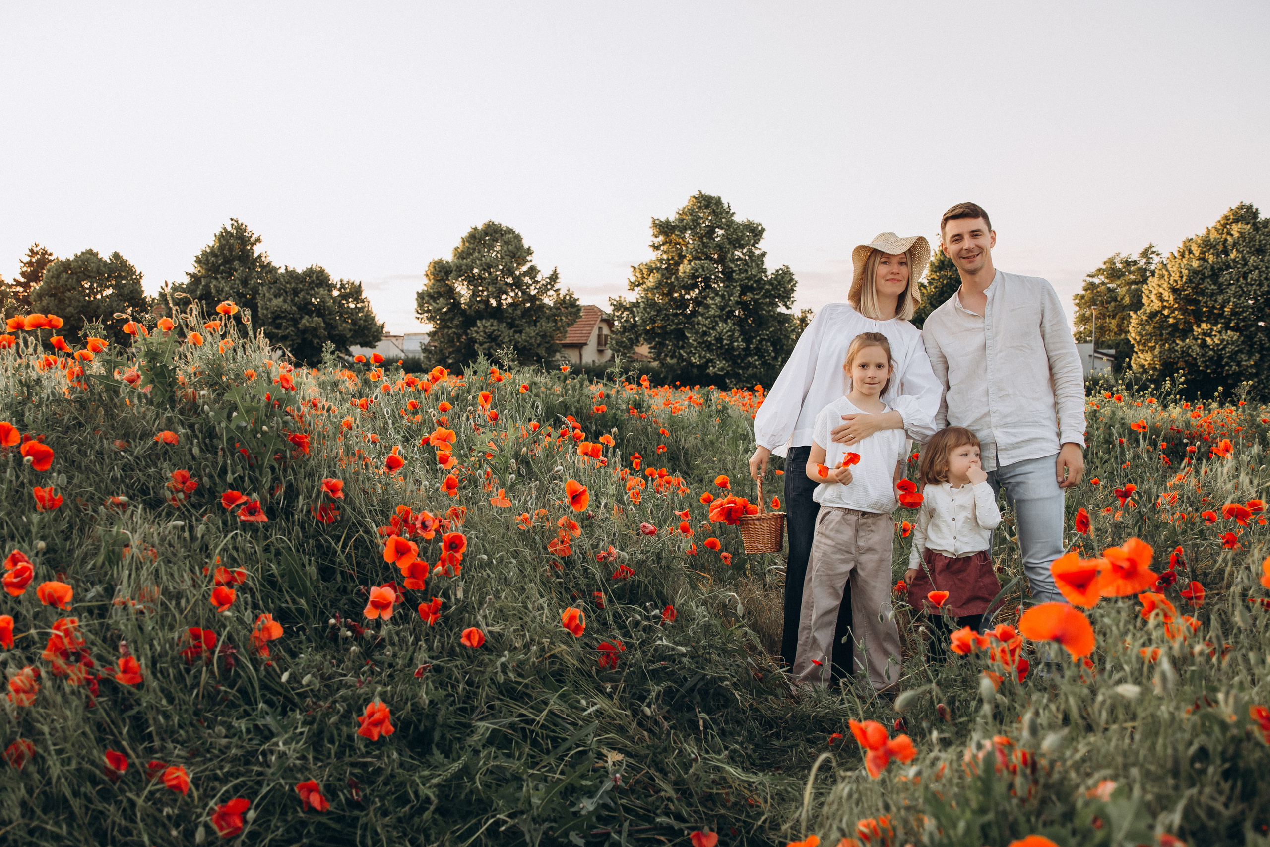 Poppy field. Family Photographer in Prague Nigina Fattakh