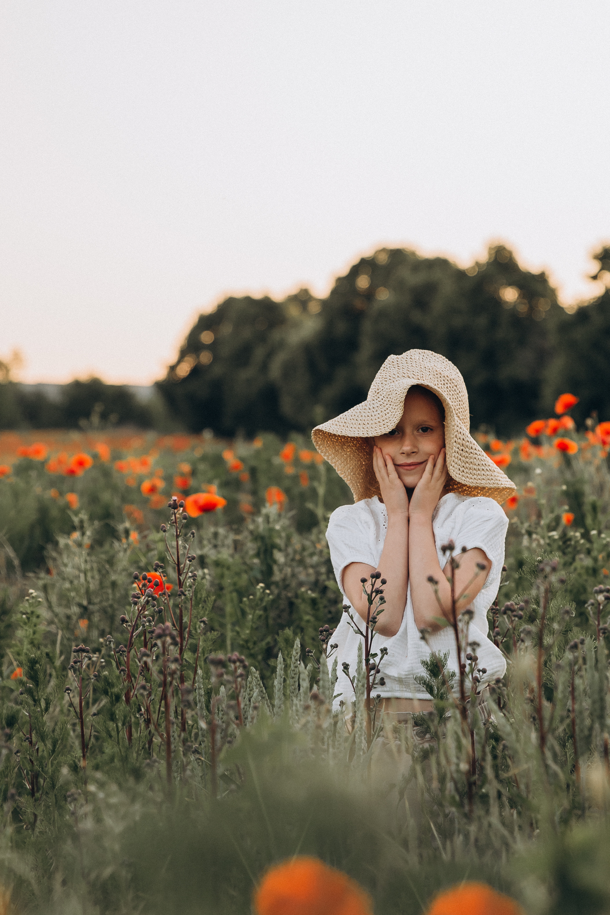 Poppy field. Family Photographer in Prague Nigina Fattakh