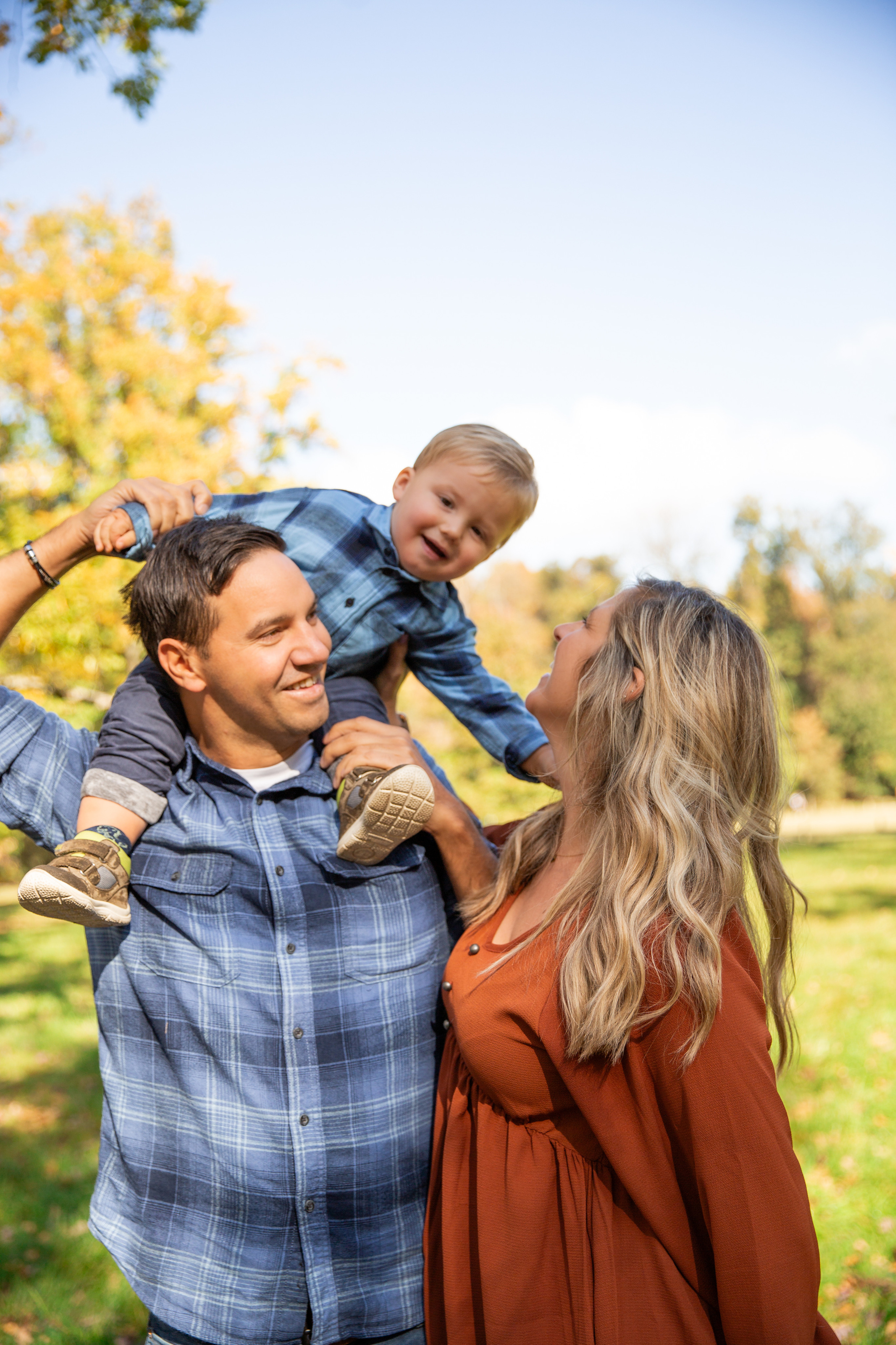 Autumn Photoshoot. Family Photographer in Prague Nigina Fattakh