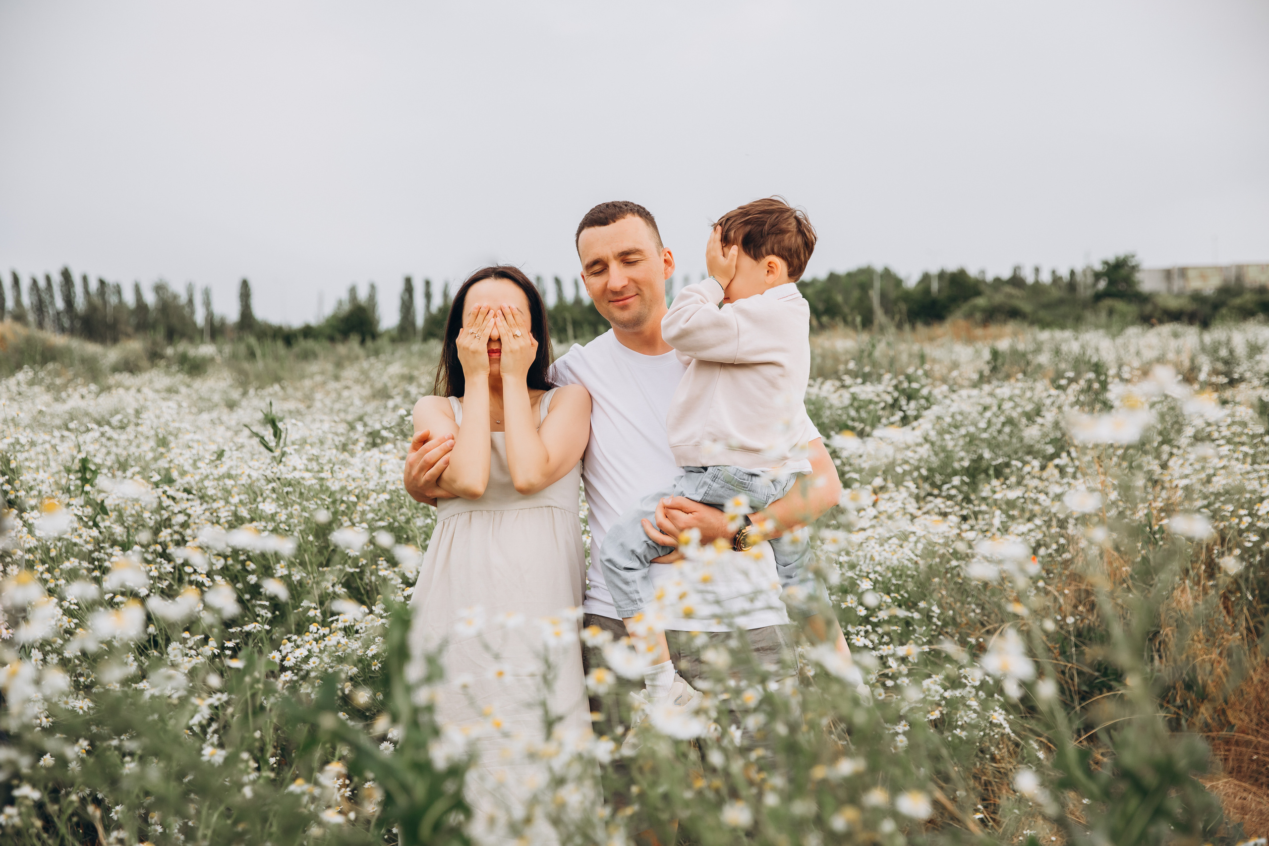 Gender reveal. Family Photographer in Prague Nigina Fattakh
