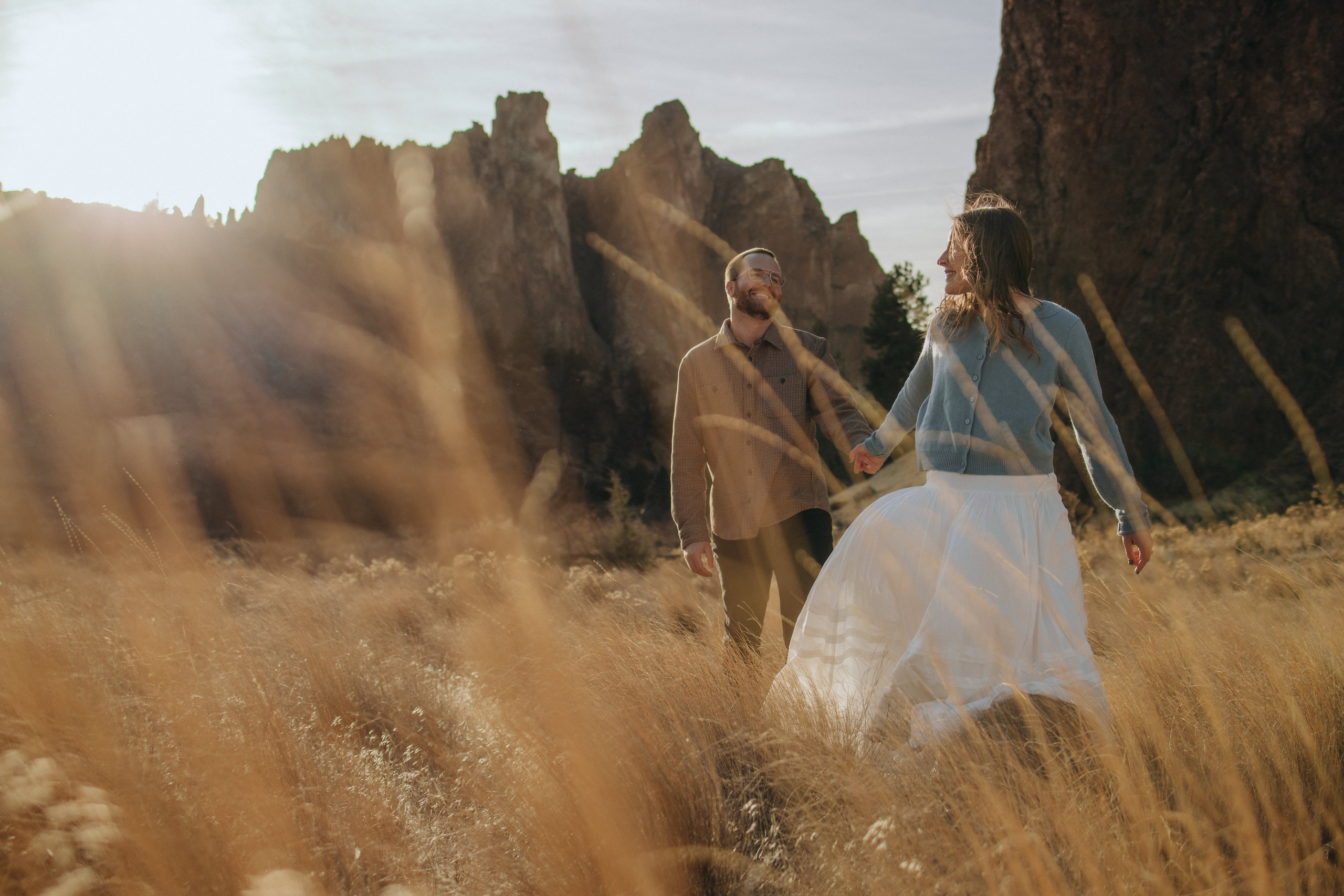 Shelby & Riley Engagement Session | Smith Rock State Park, Oregon. Portland & Seattle Wedding, Elopement & Engagement Photographer | Georgy Shishkin
