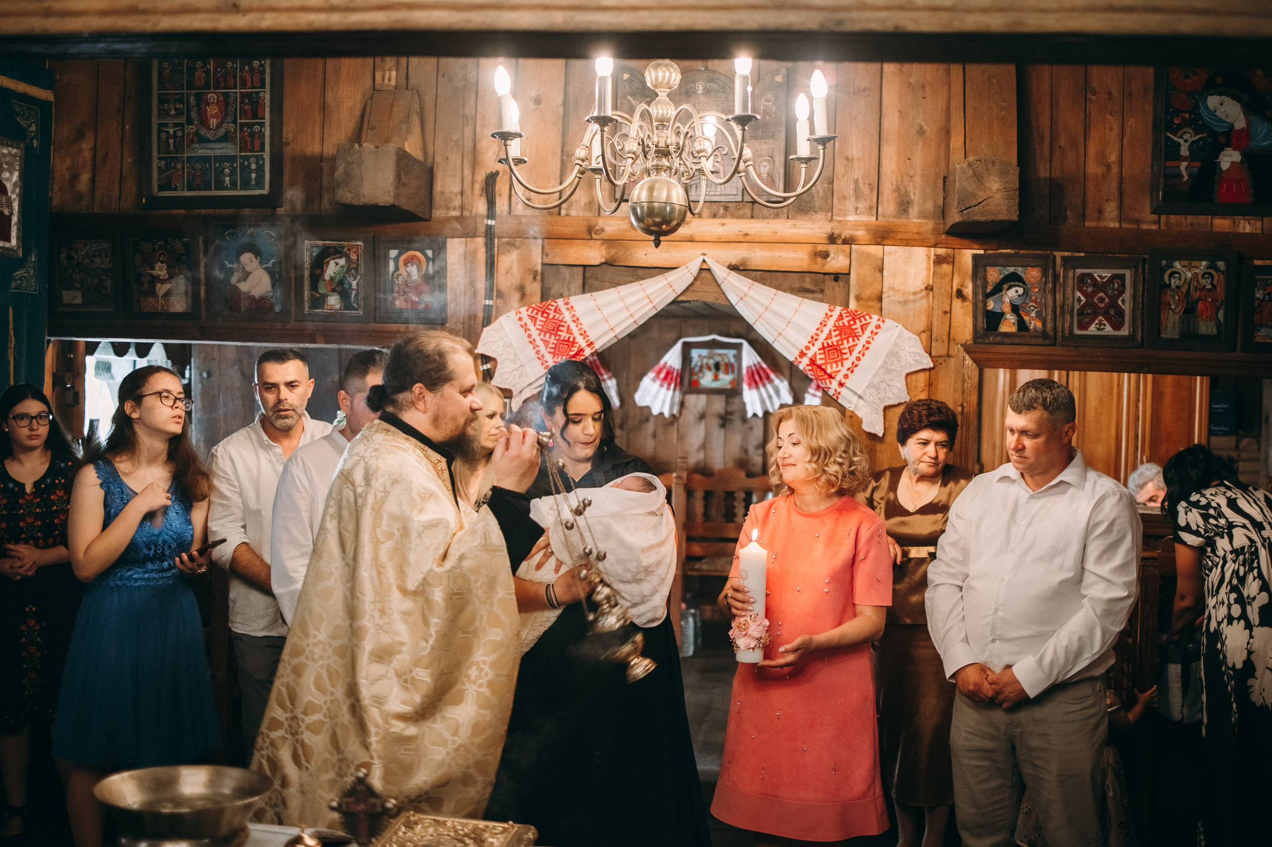 Ședințe foto de portret femei. Fotograf de familie în Oradea Katsiaryna Ciortan