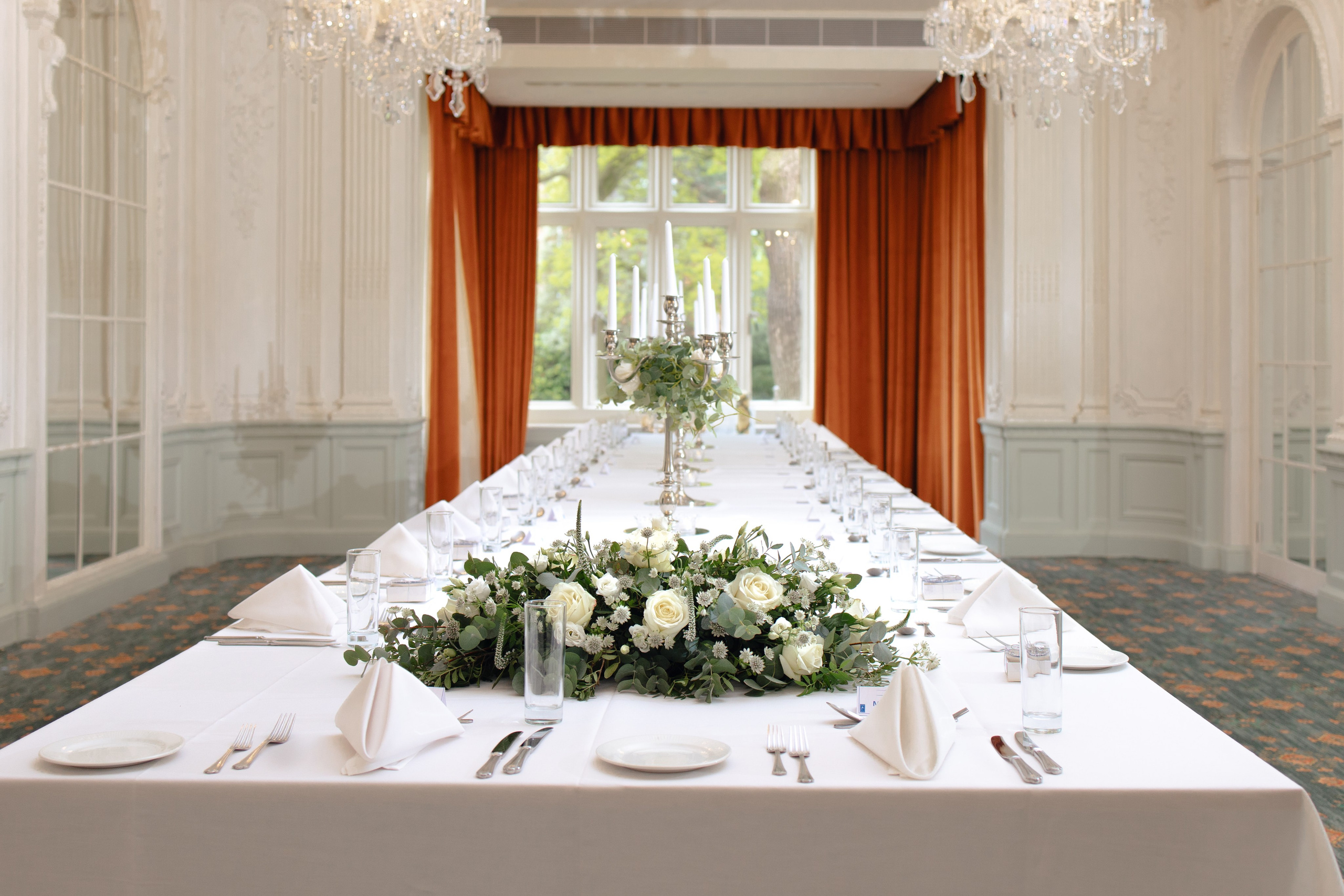 Elegant Wedding Photo Gallery. Timeless Wedding & Events Photography. Based in London, working across Europe