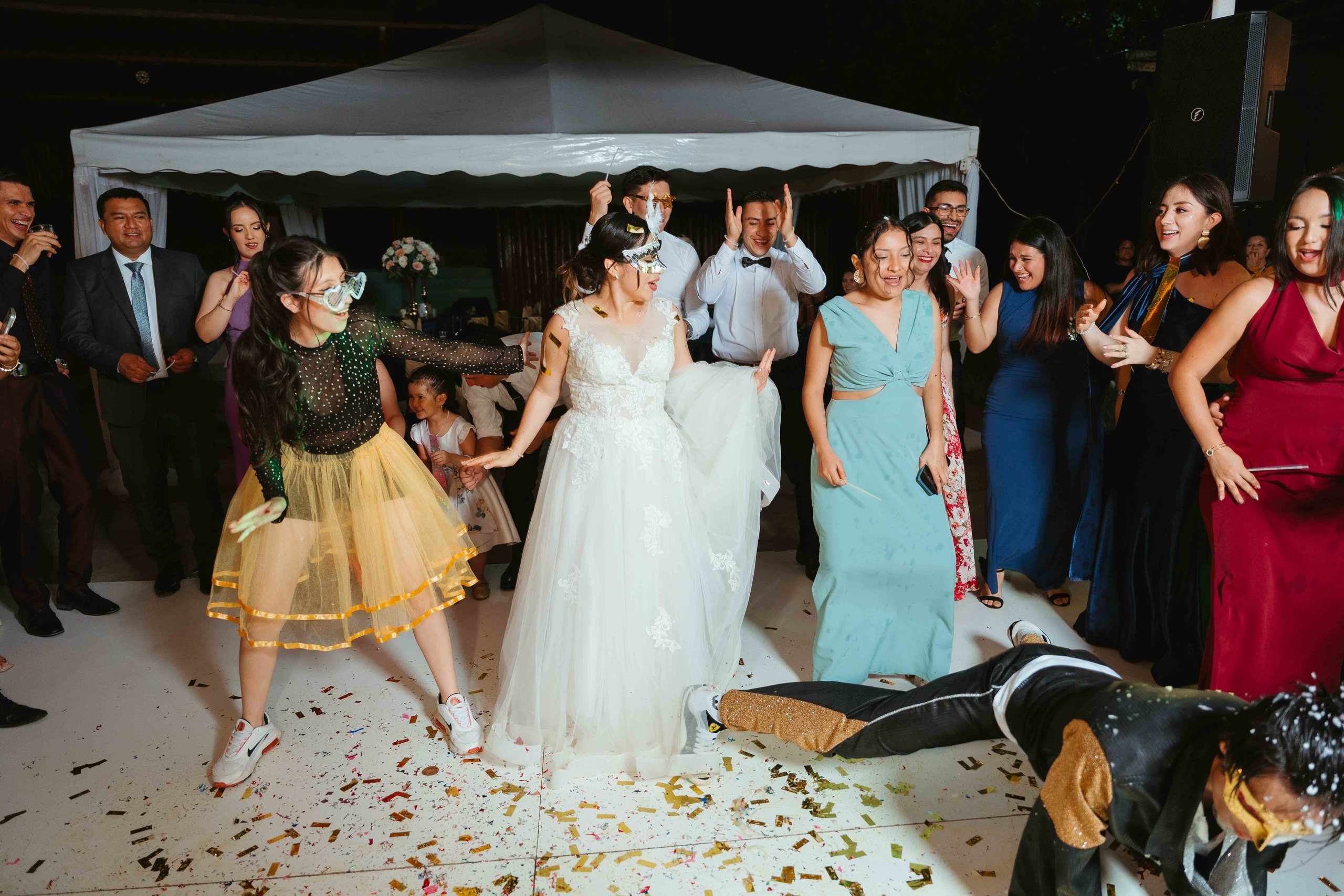 Jennifer y Vladimir. Fotógrafo de bodas en Loja Ecuador | Piero Alvarez PH