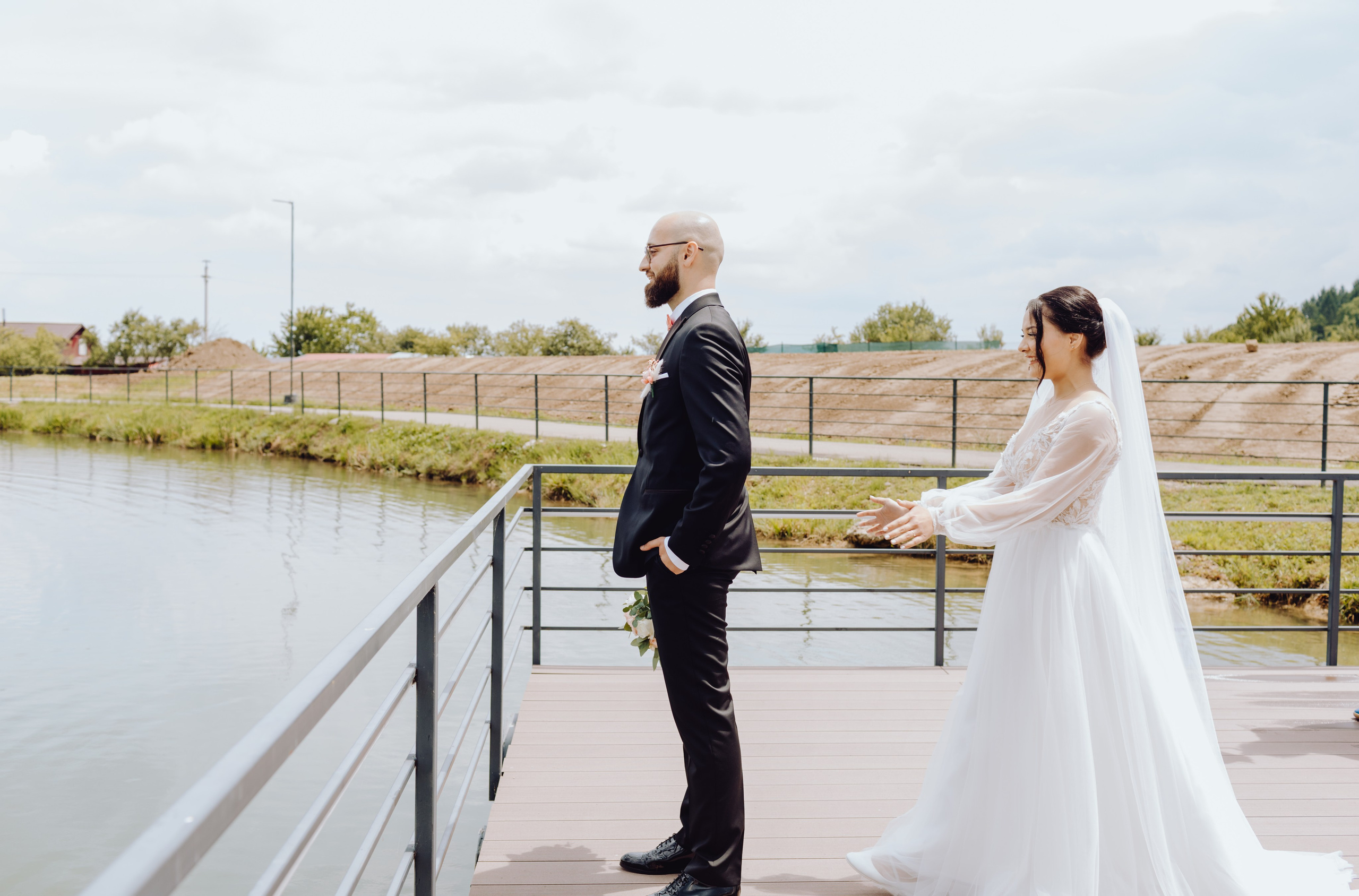 Moise & Delia. Wedding & couple photographer from Romania Rut Vetan