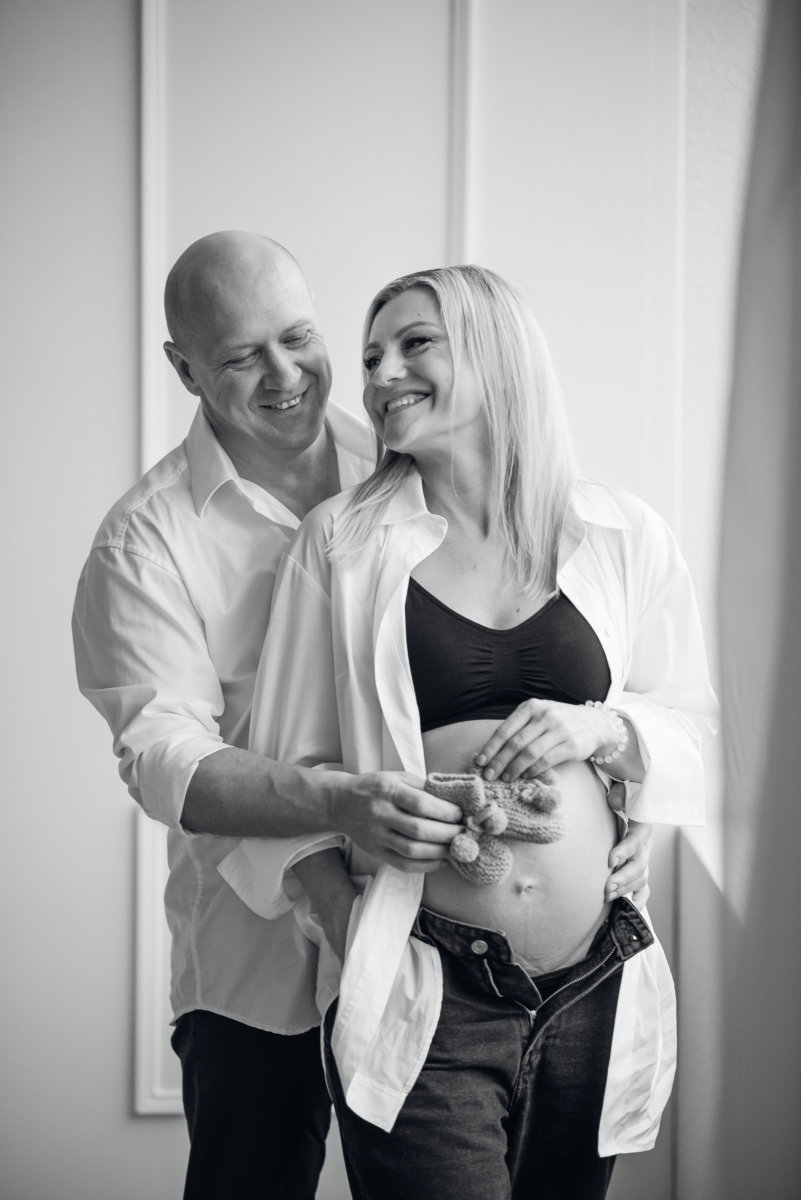 Fotosesijos studijoje. Aukse Stravi fotografė