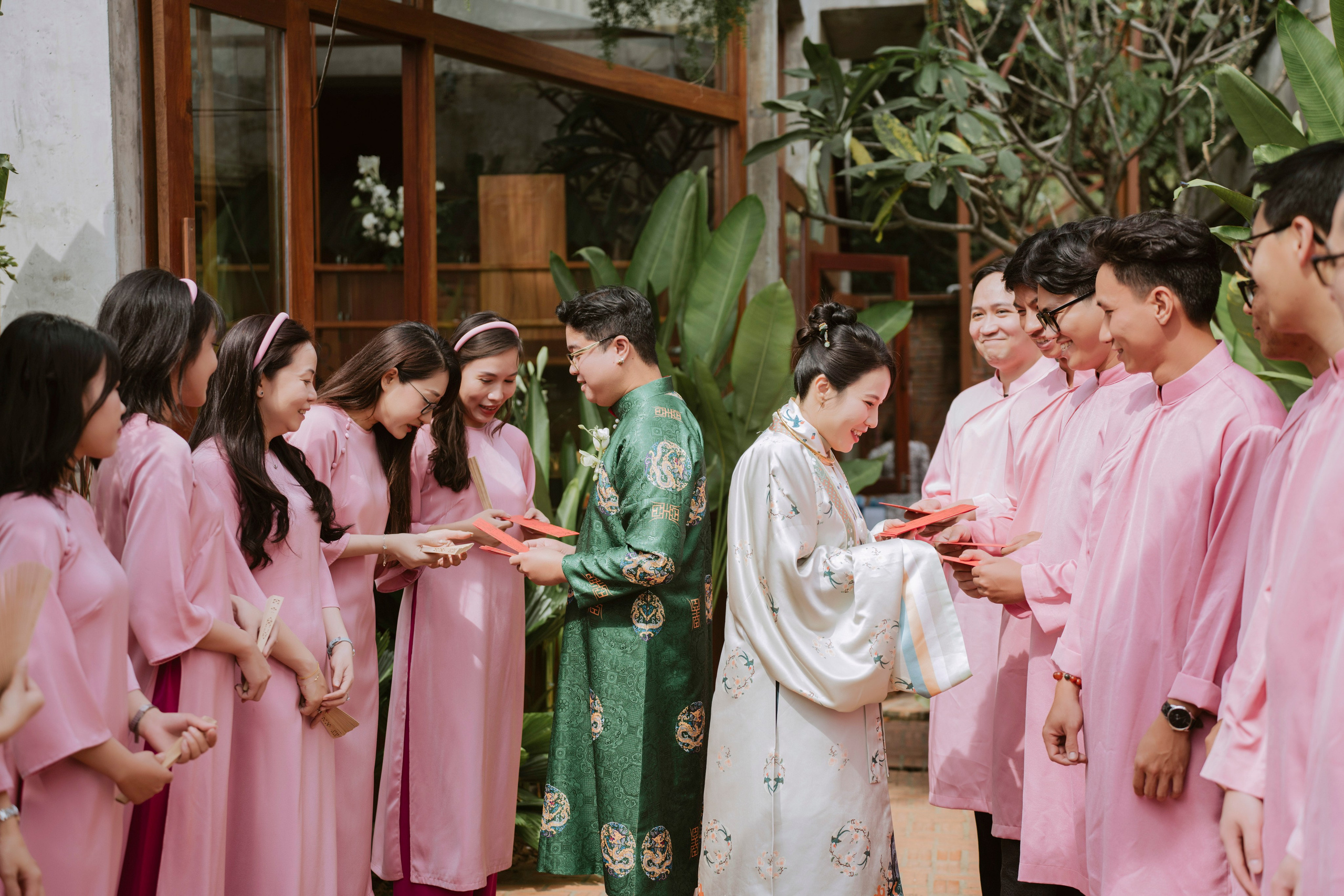 AMI & KEN. WEDDING PHOTOGRAPHER IN VIETNAM