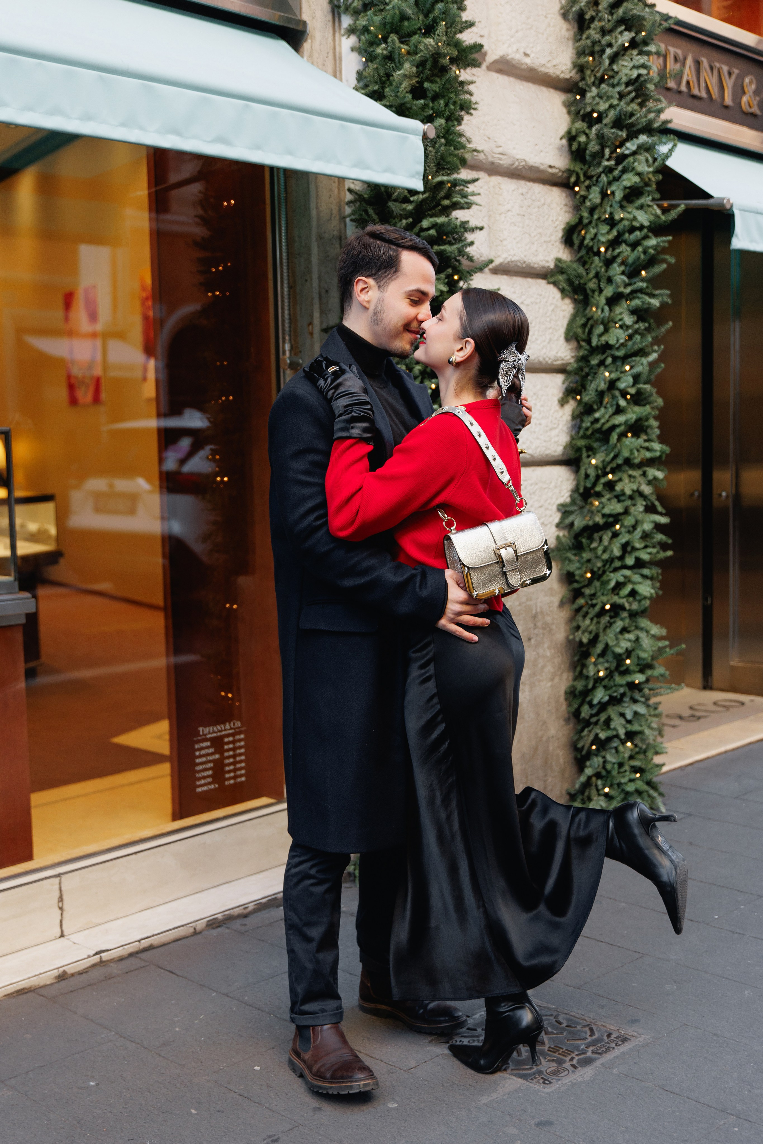 Christmas photoshooting in Rome Couple street christmas shooting Christmast looks style Christmas photoshootingRome christmast Christmas couple looksNew year Photoshooting