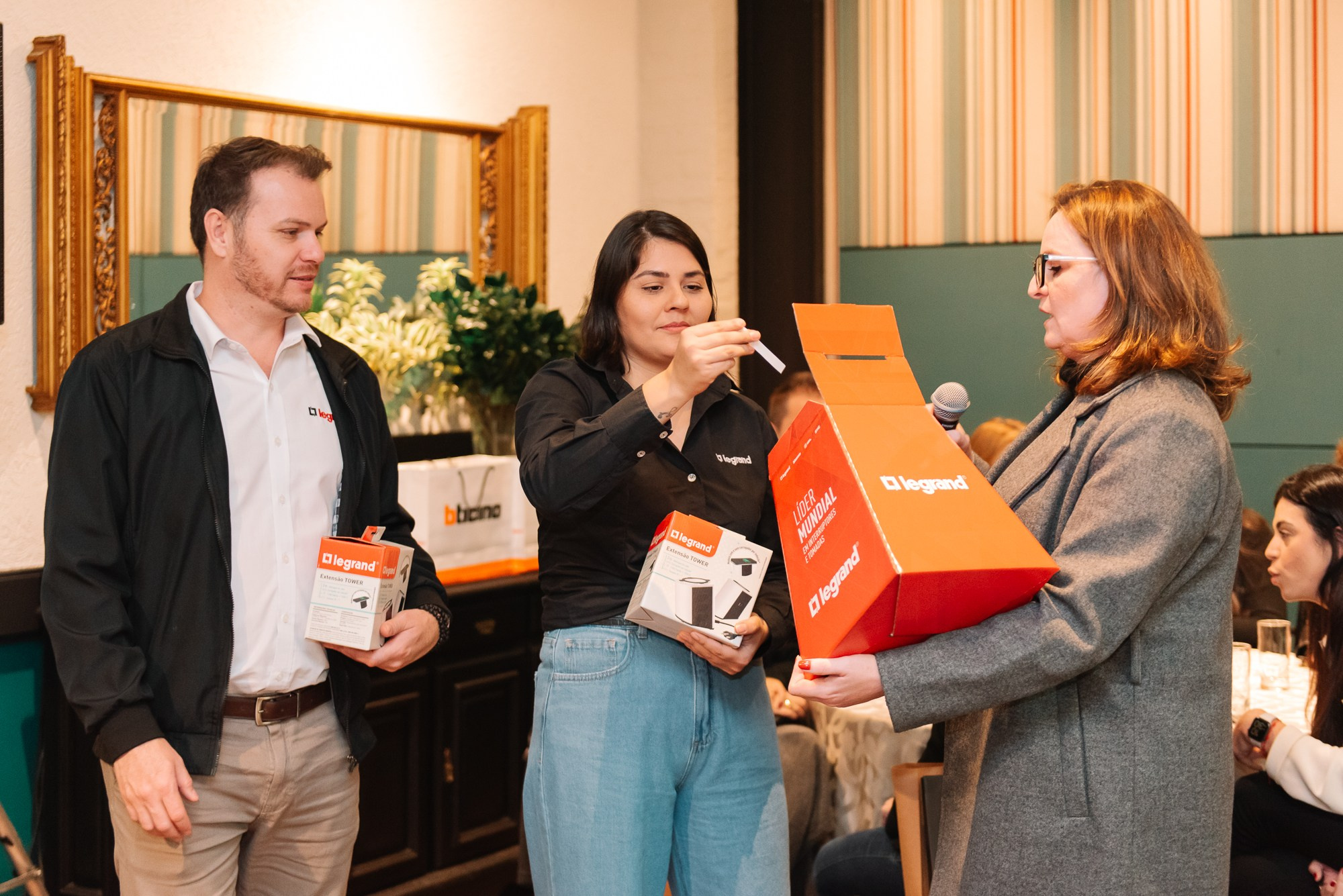 Café + Conteúdo | Casa Pinezi. 78 Imagens