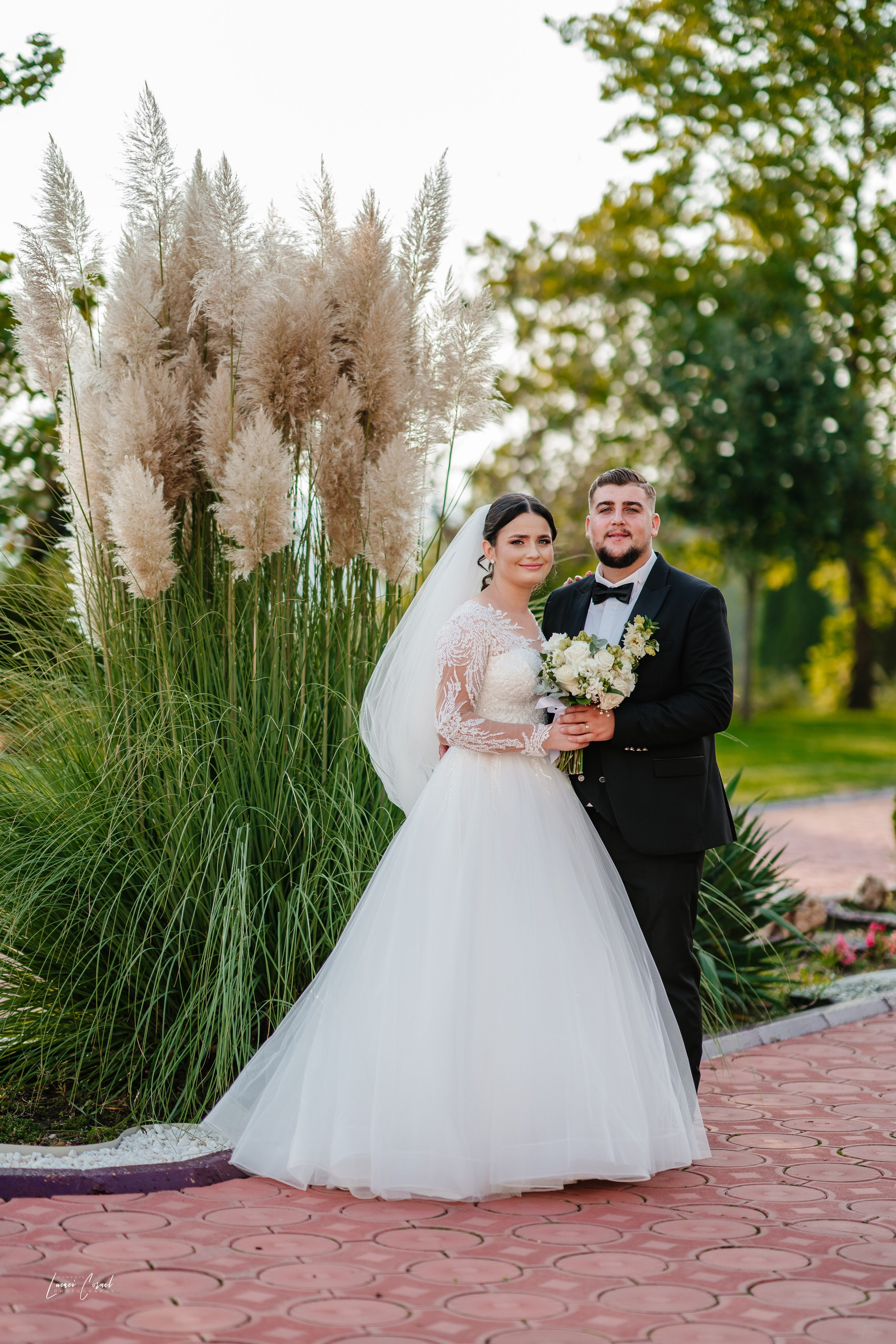 Fotograf de Nuntă Profesional — Fotografie Jurnalistică și Clasică pentru Amintiri de Neuitat. Fotograf de nuntă, corporate, botezuri, majorate și aniversări Roman, Lucaci Cornel