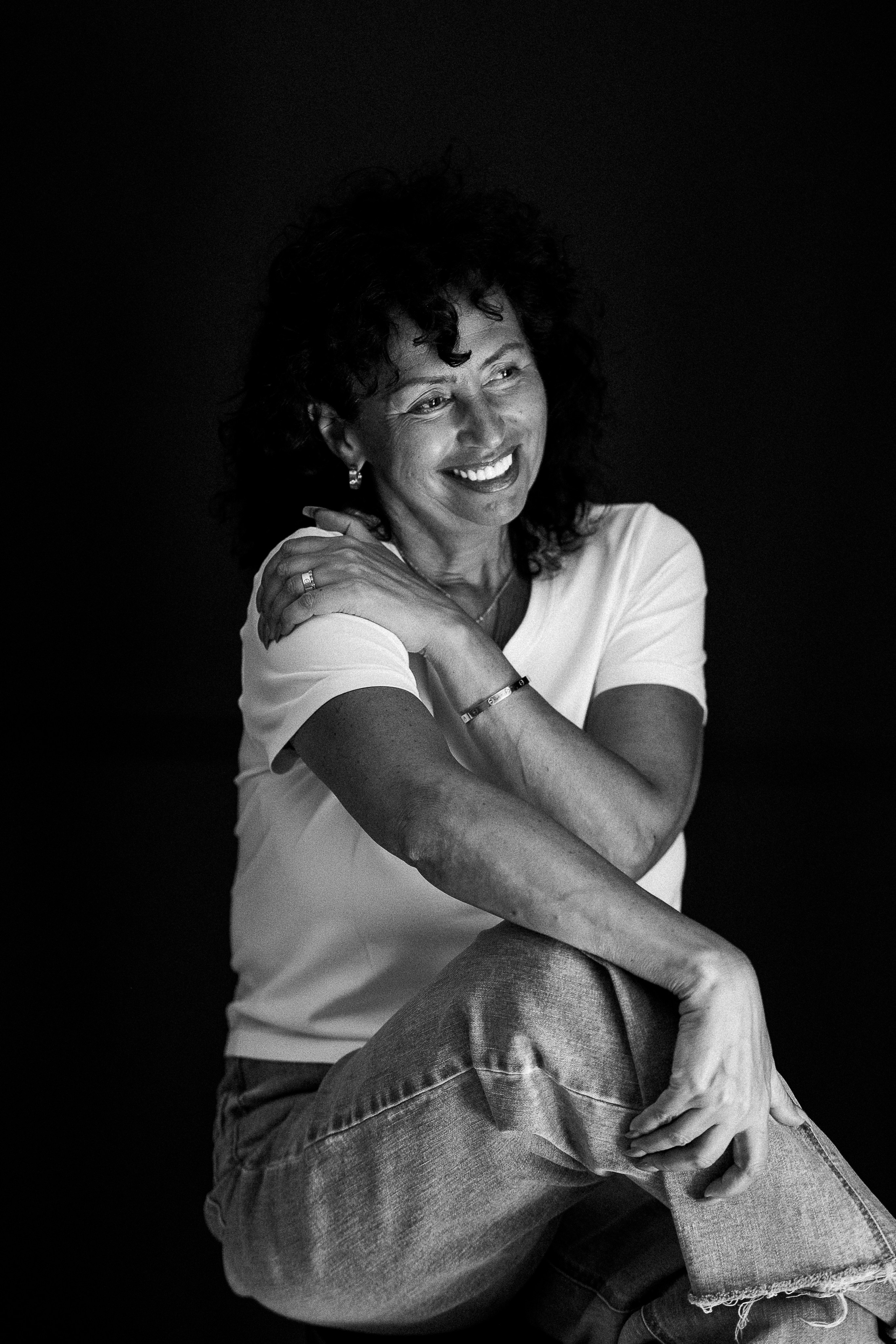 A. Rawnoir- Portrait photography by Daria Paliy.Timeless black&white portraits of women in NYC area