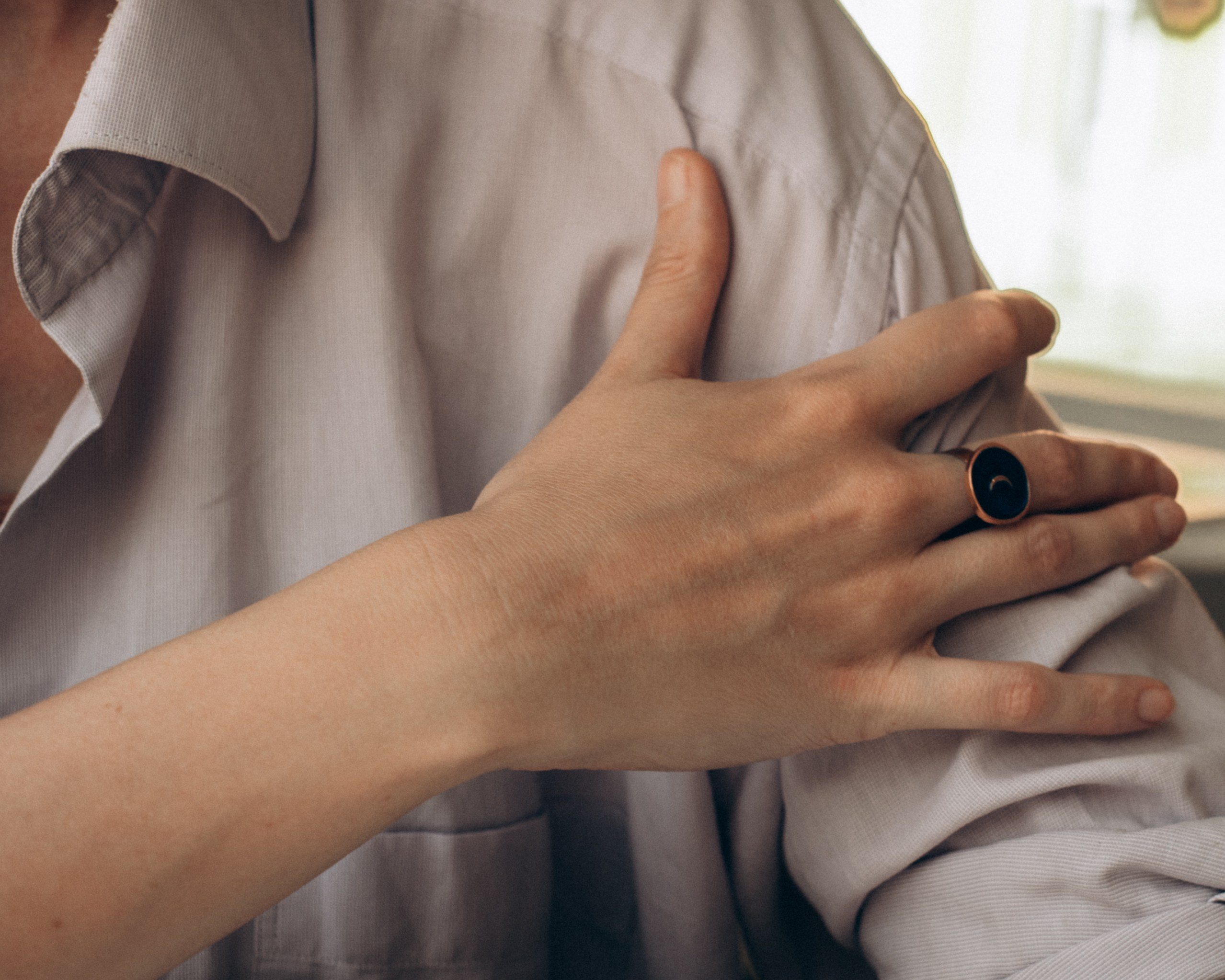 ASSA. A SMALL WALKING IN PORTO. Anastasiia Antoniuk portrait, family and couple photographer, Portugal