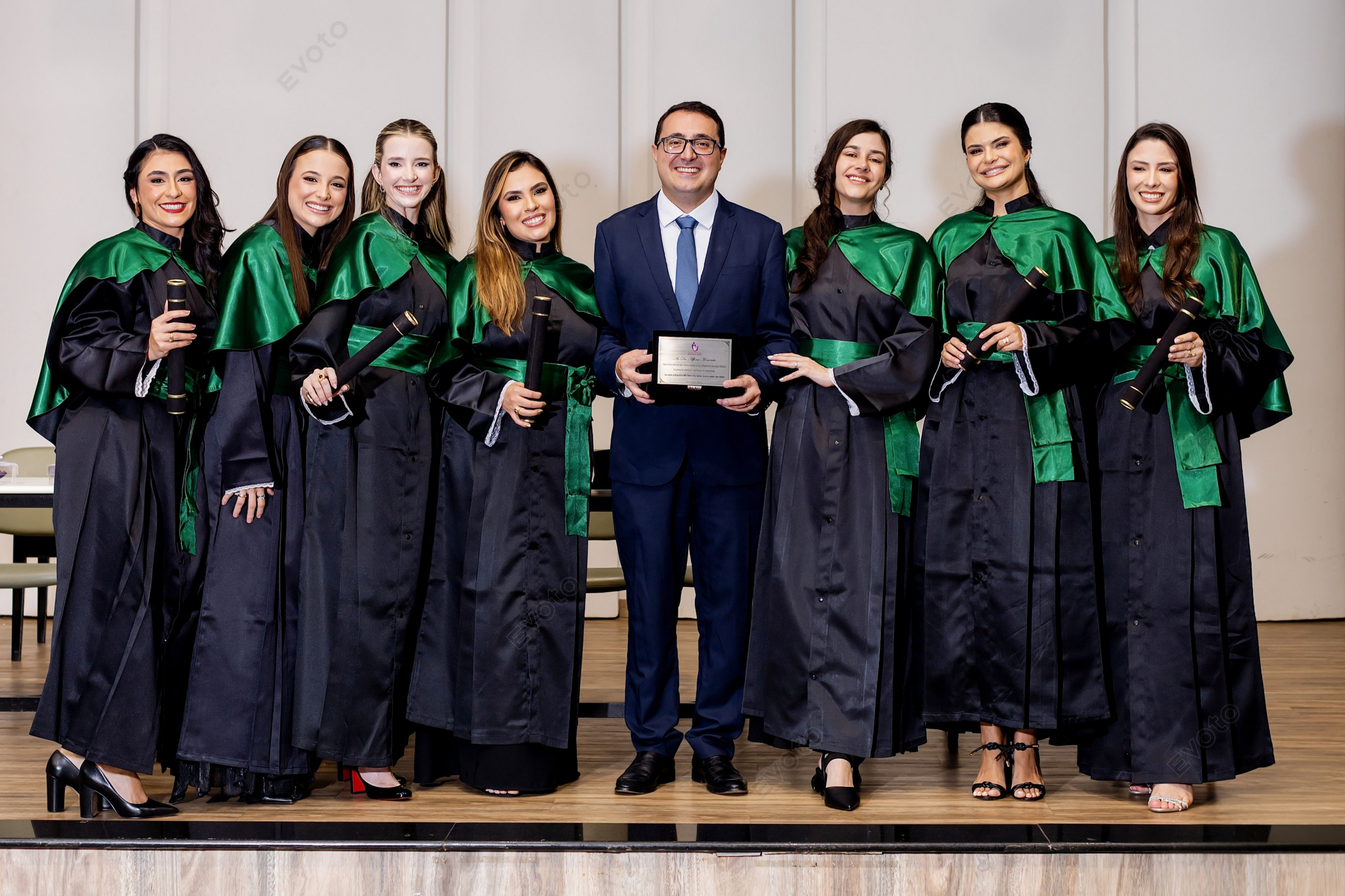 FORMATURA. Eu Talyssa Mendonça (Fotógrafa, Goiânia — GO)
