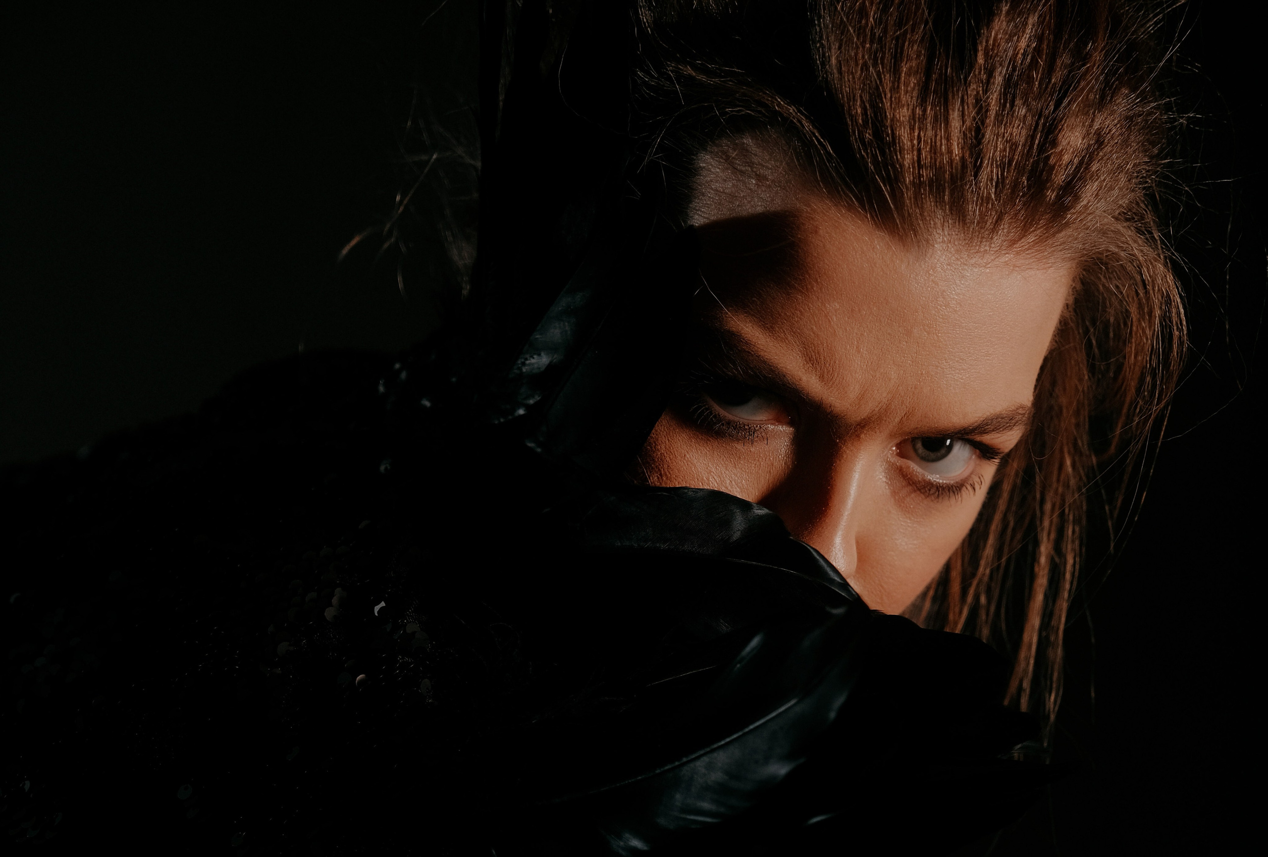 Contacts. Photographe Paris | Oleksandr Kovalchuk