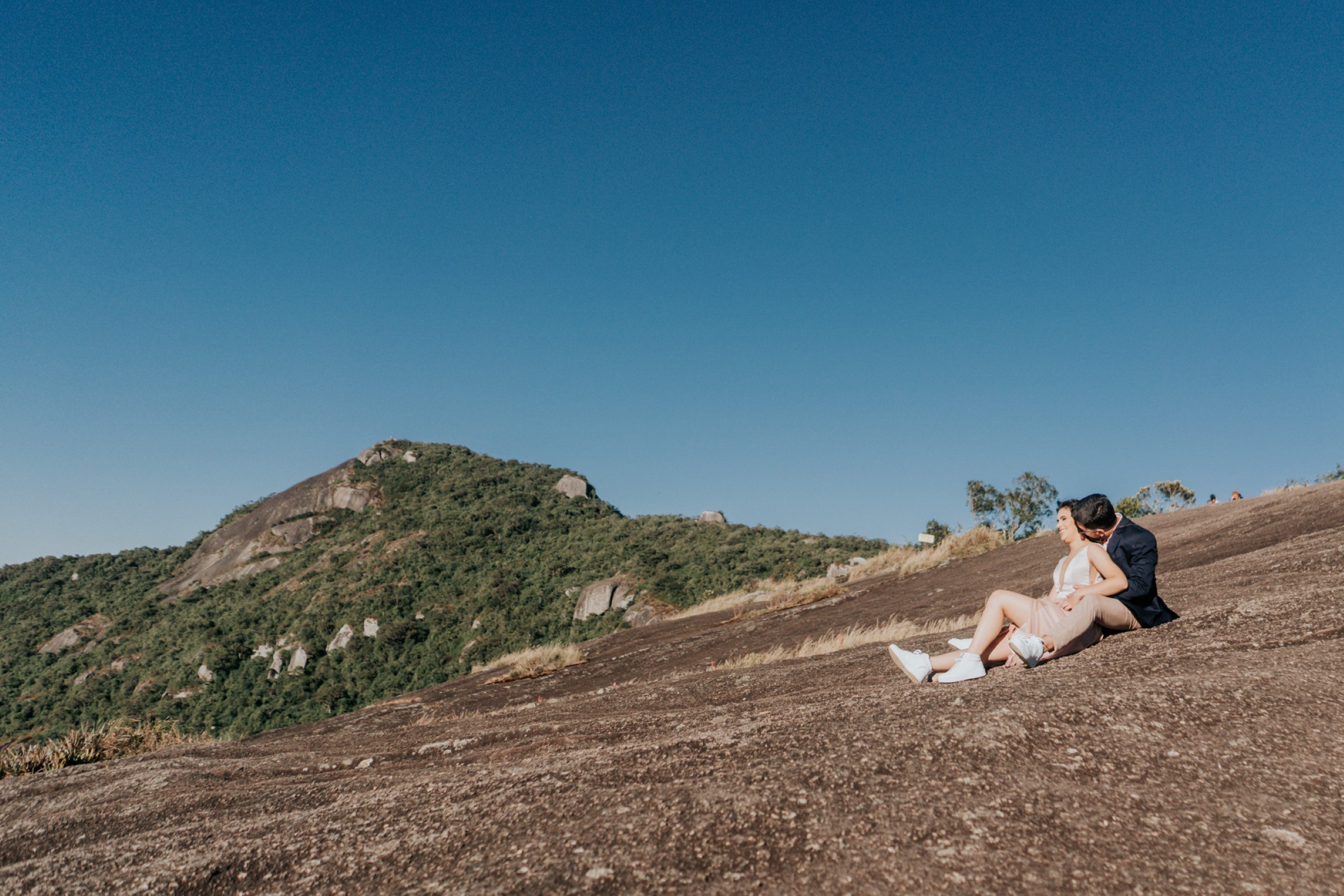 Pré Wedding — Ludmila e André (Monte Verde — MG). Fotógrafo de casamento e Filmmaker de casamento