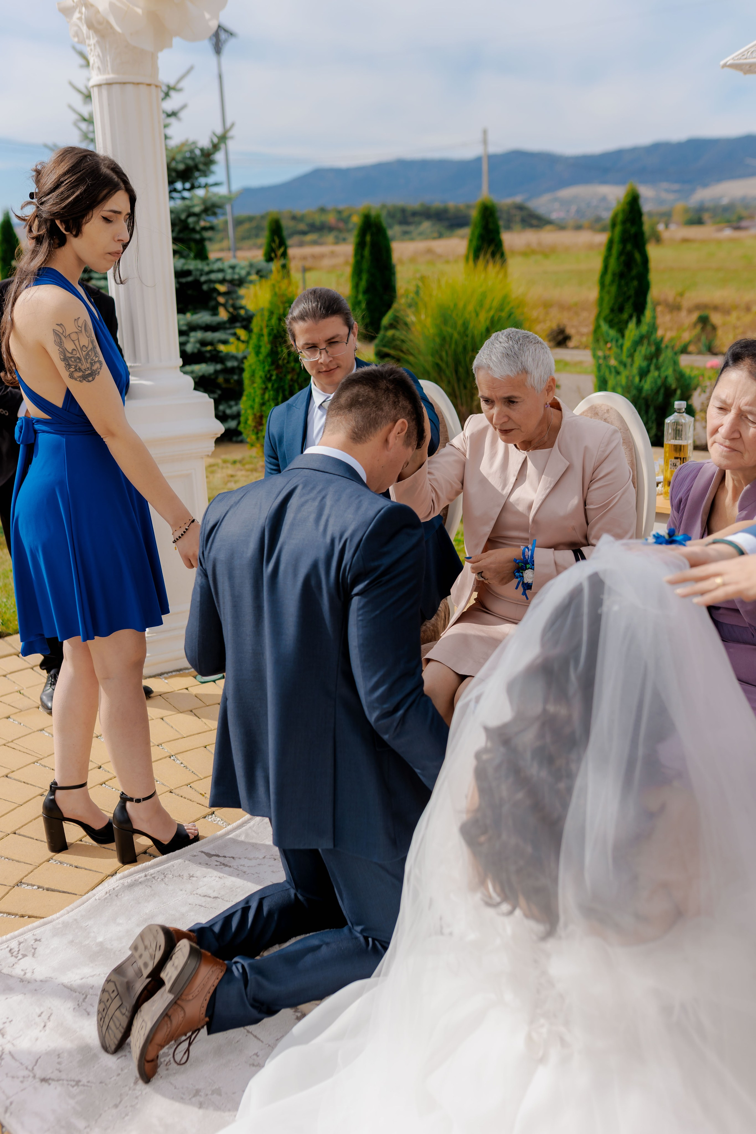 Loredana & Emilian – Ziua Nunții | Videografie - fotografie Botez Suceava, Iași, Botoșani. Servicii foto-video profesionale, pentru momente de neuitat