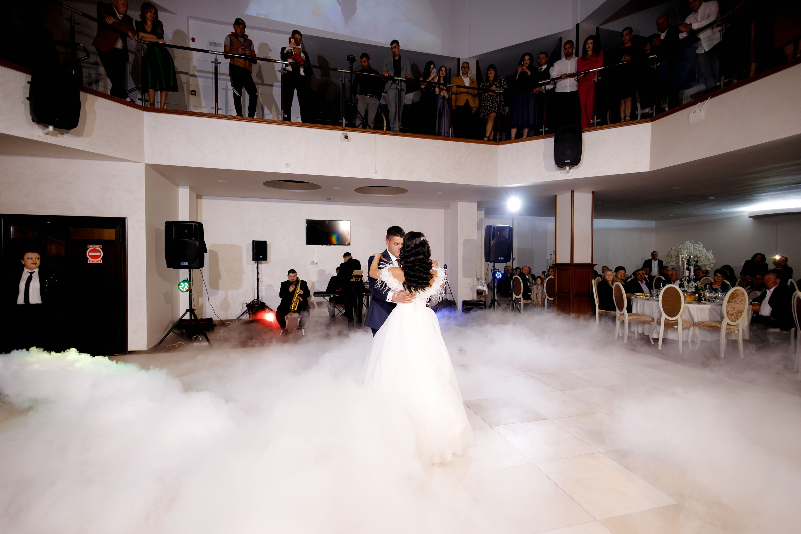 Loredana & Emilian – Ziua Nunții | Videografie - fotografie Botez Suceava, Iași, Botoșani. Servicii foto-video profesionale, pentru momente de neuitat