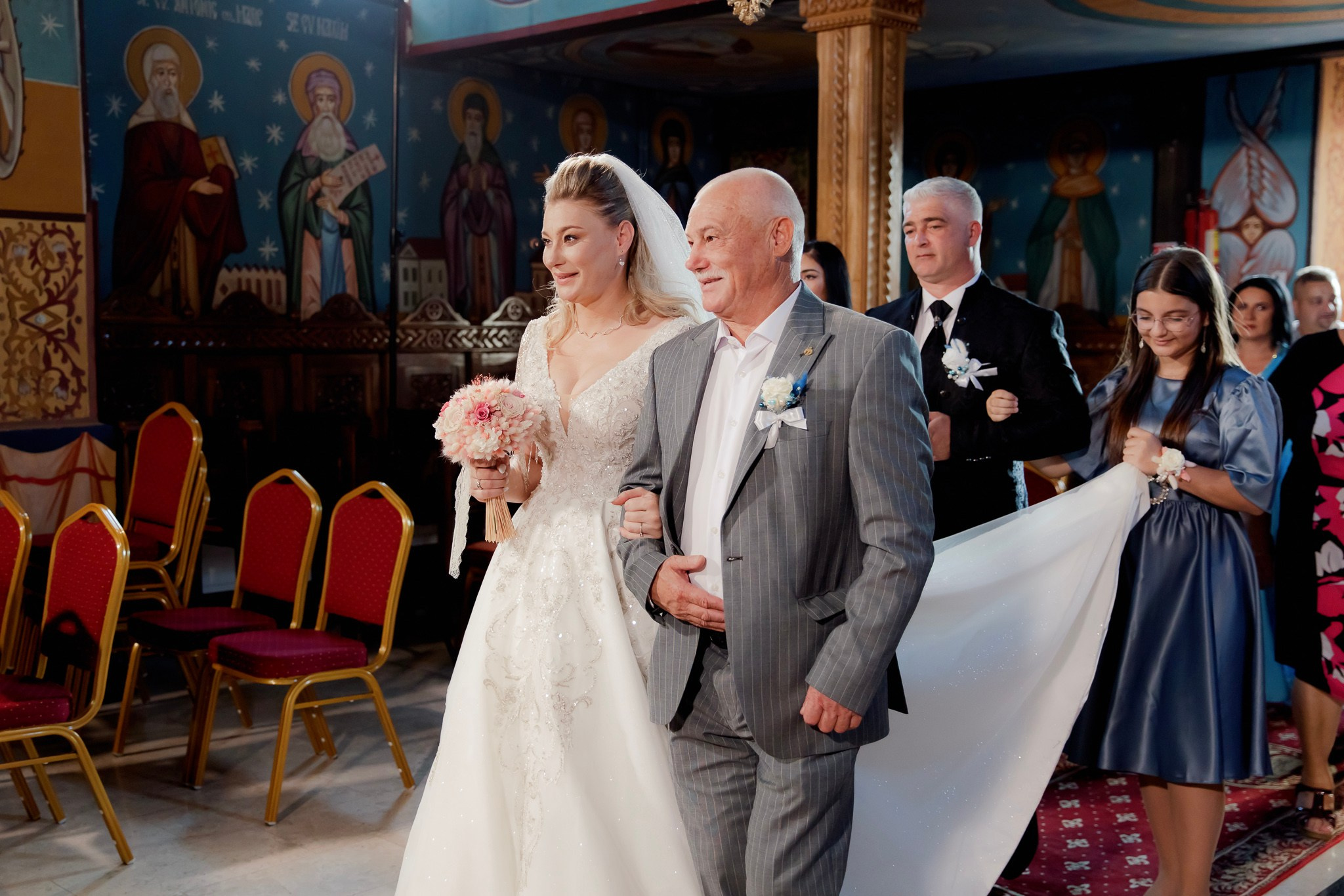 Mihai & Oana. Servicii foto-video profesionale, pentru momente de neuitat