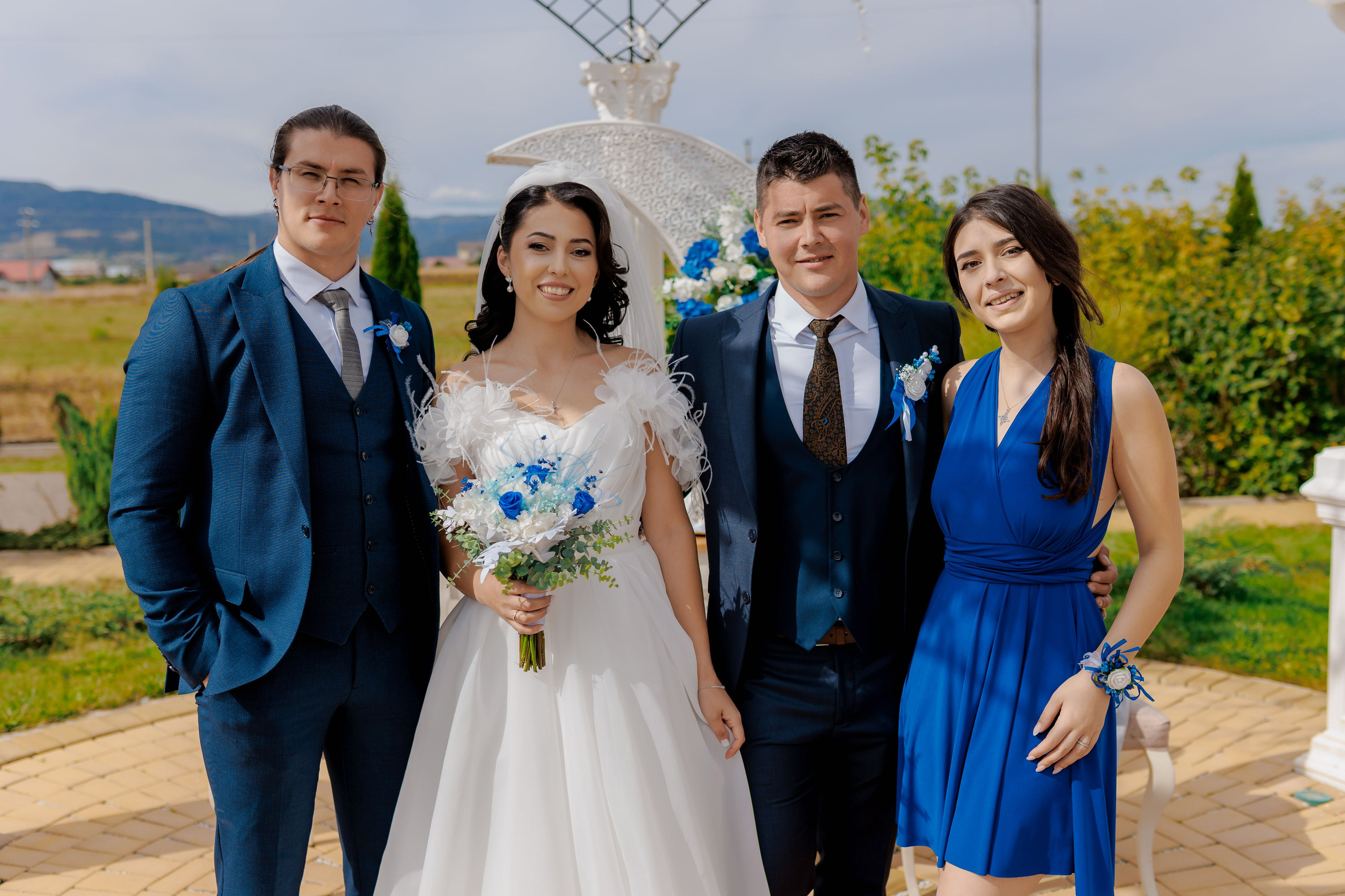 Loredana & Emilian – Ziua Nunții | Videografie - fotografie Botez Suceava, Iași, Botoșani. Servicii foto-video profesionale, pentru momente de neuitat
