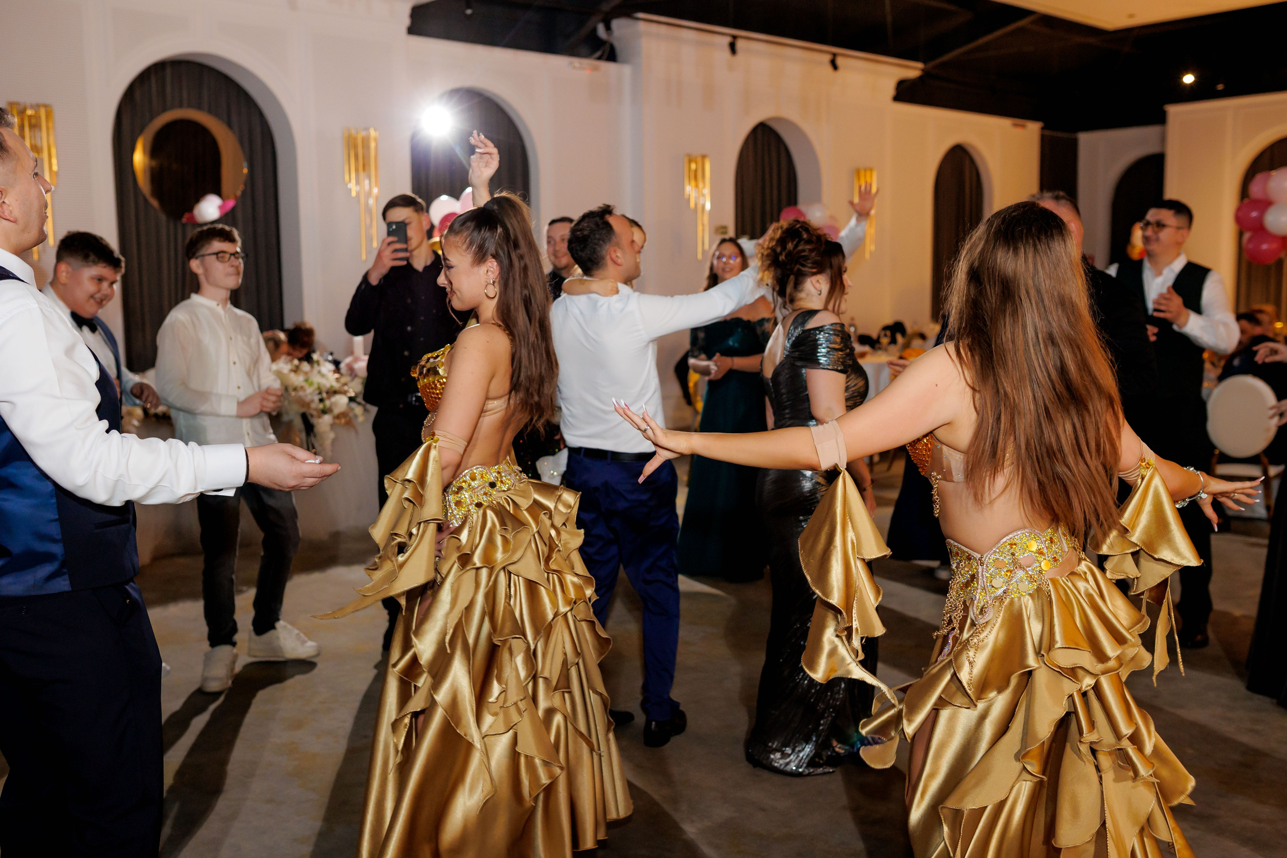 Povestea voastră, regizată de noi |Cristi Turculet Videograf Nuntă Suceava | wedding highlight. Servicii foto-video profesionale, pentru momente de neuitat