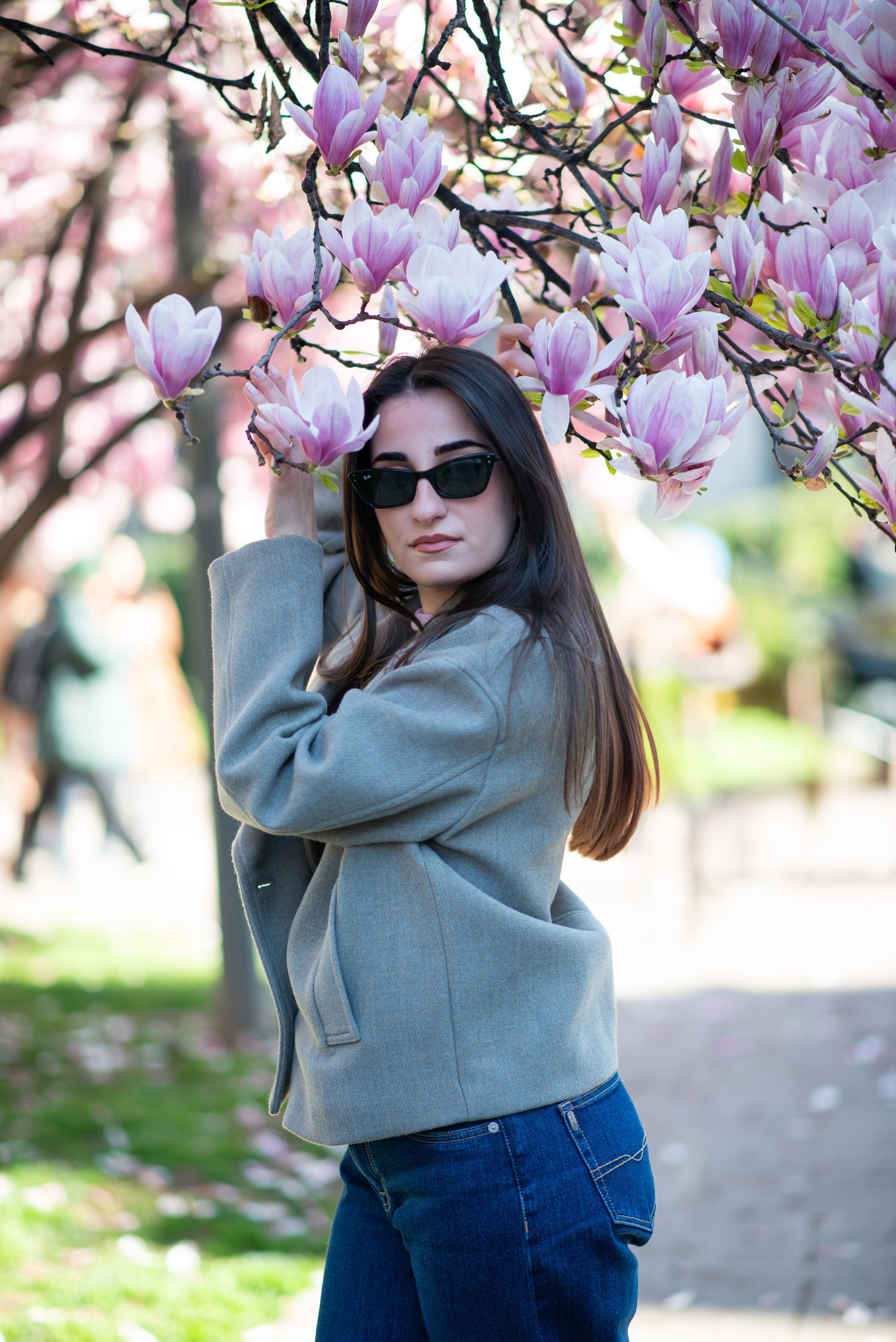 Magnolie in fiore — Francesca. Fotografa specializzata in foto di famiglia a Milano Daria Volkosh