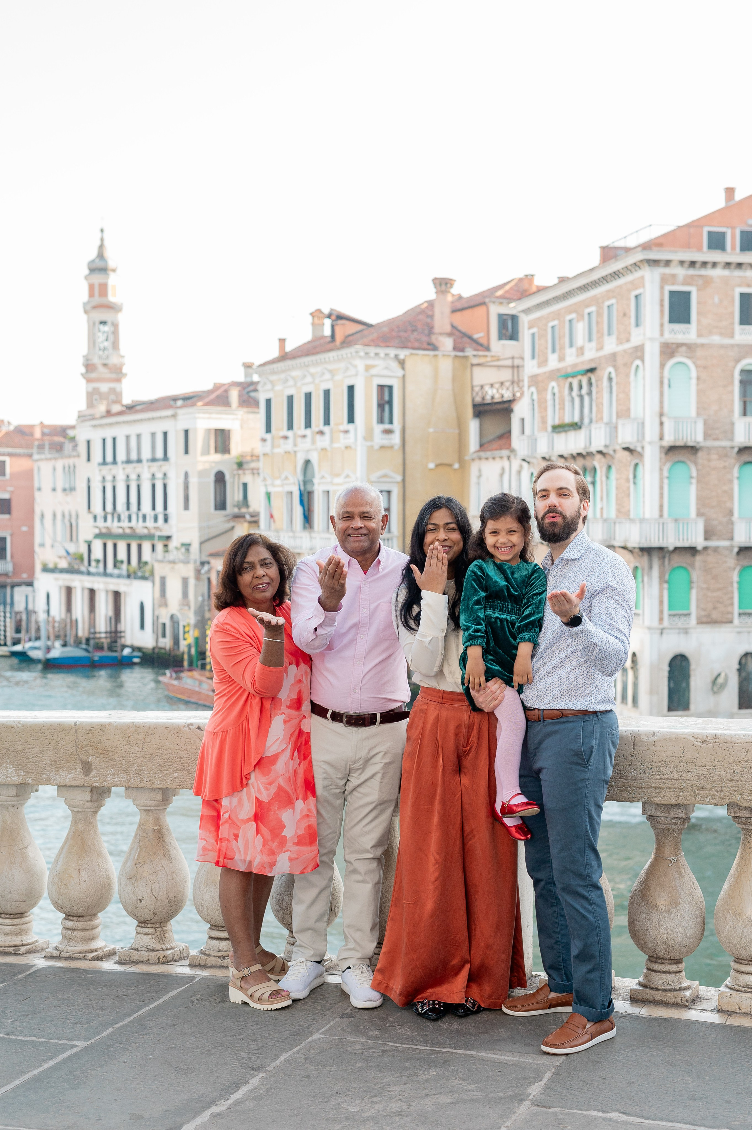 Family photoshoot in Venice. Фотограф в Венеции Anna Terzi