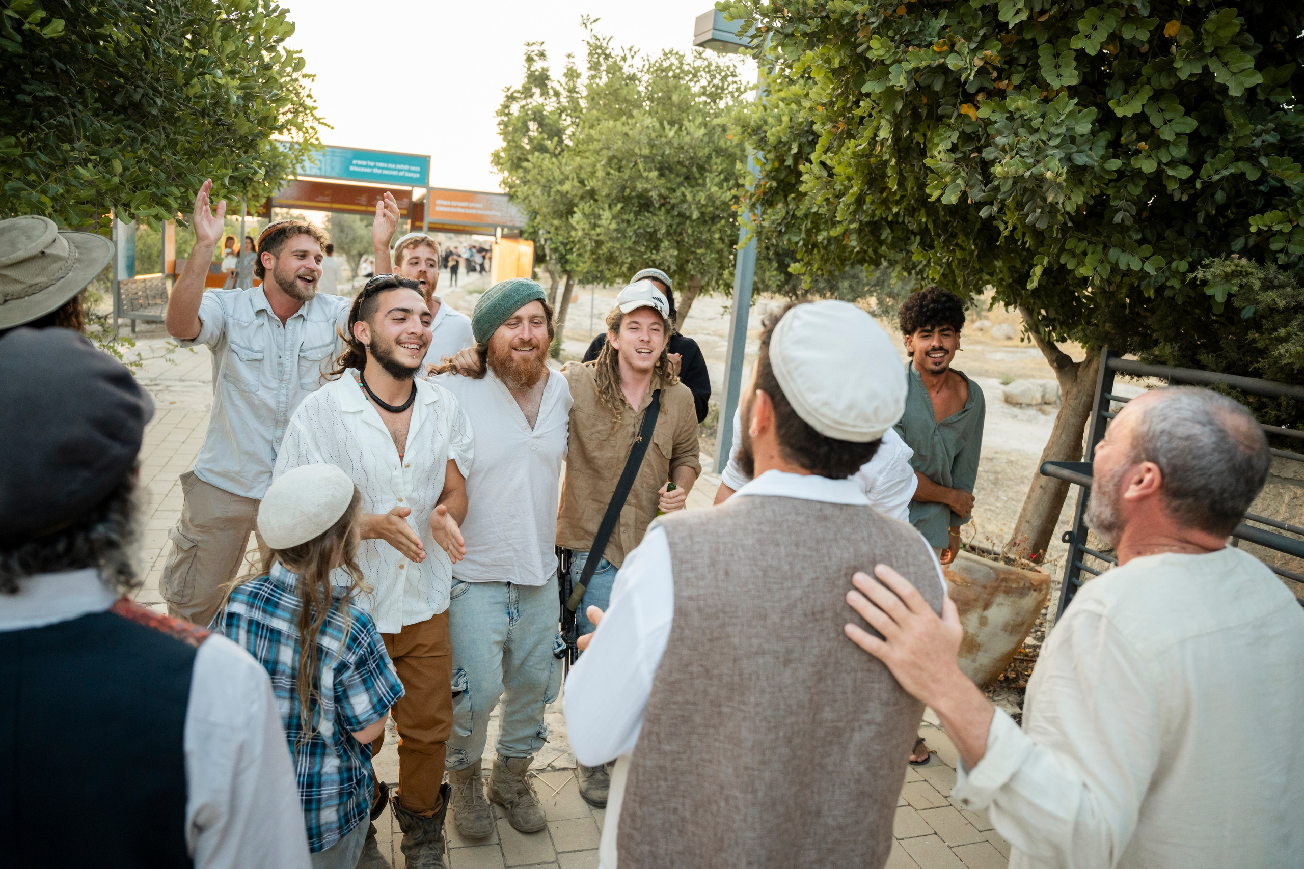 עדן ושלהבת. יוסף מזרחי צילום חתונה, ברית וזוגיות. צלם מקצועי שאוהב להוציא אתכם הכי יפים ברגעים הכי מרגשים