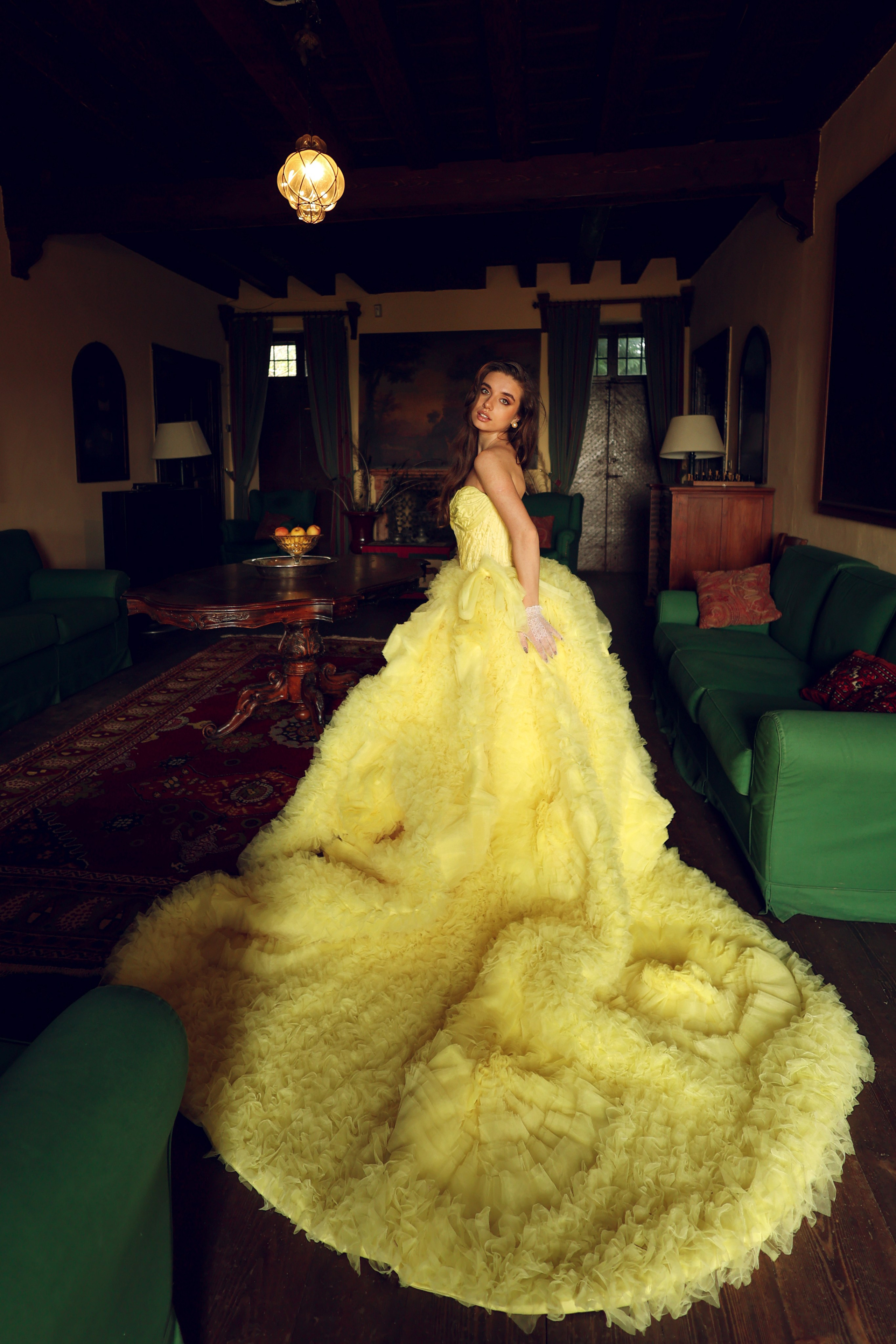 Rent dress in Venice. Photographer in Venice, Viktoria Antonova