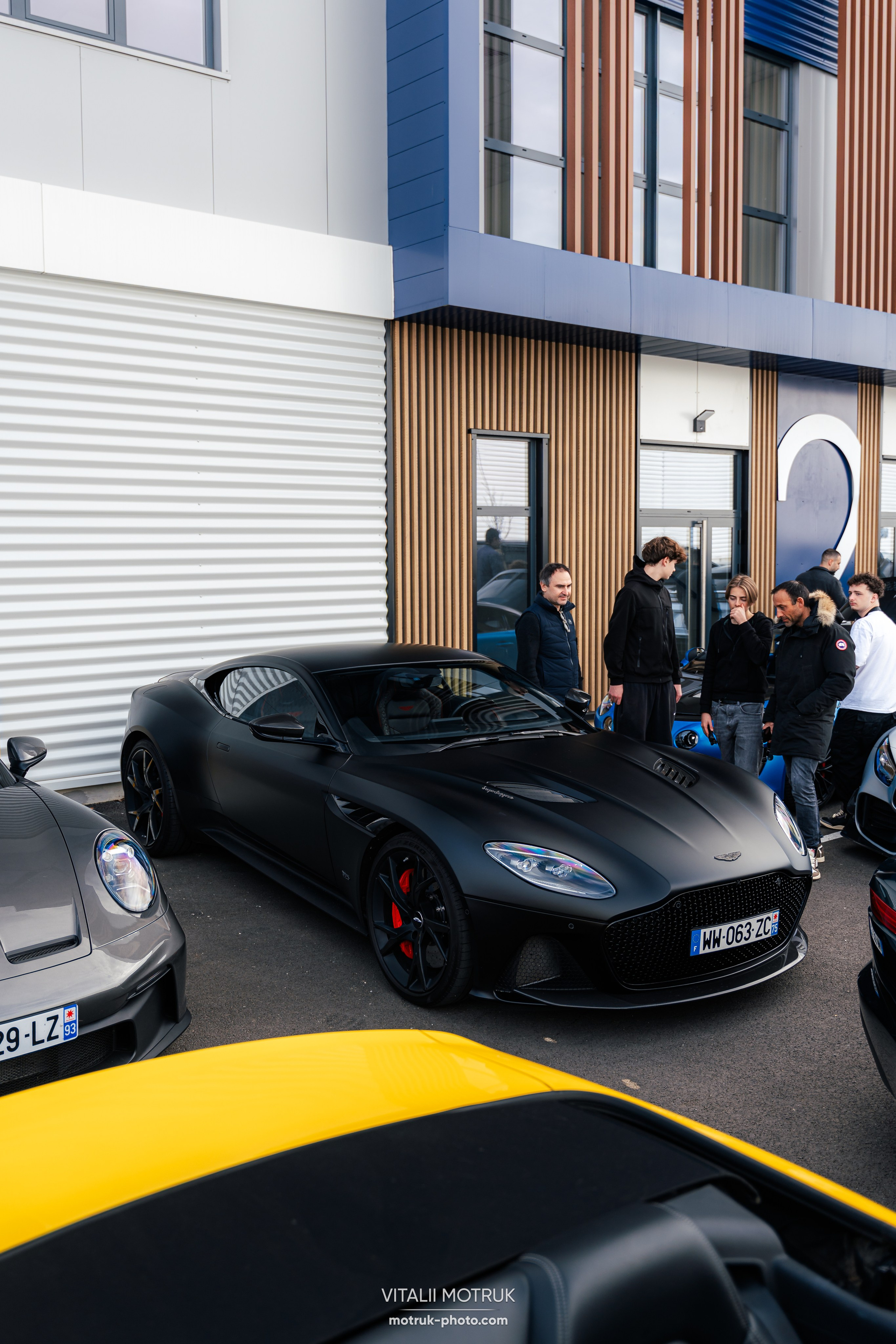 Cars and Coffee 9 mars — BEMA. Photographe de voitures à Paris — Vitalii Motruk