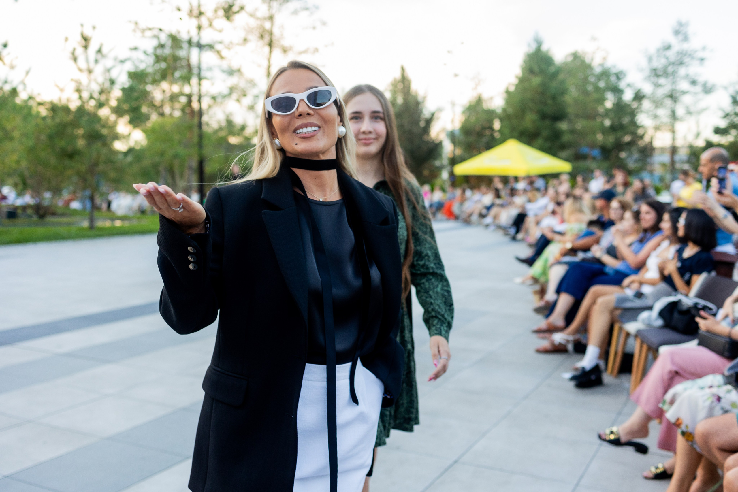 L.Storojuc backstage runway. MATVEEVA STUDIO