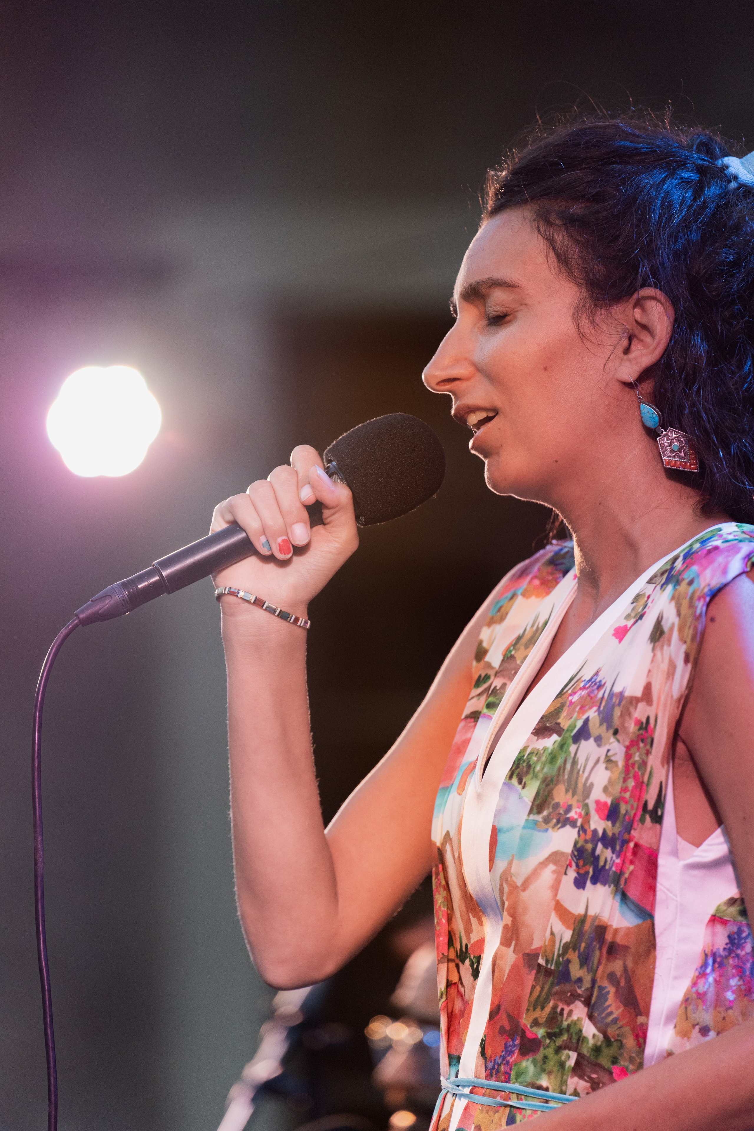 Reportage photo du concert de Beyrouth-Express au Château de Montcherand. Photographe à Genève - Eugenia Andres