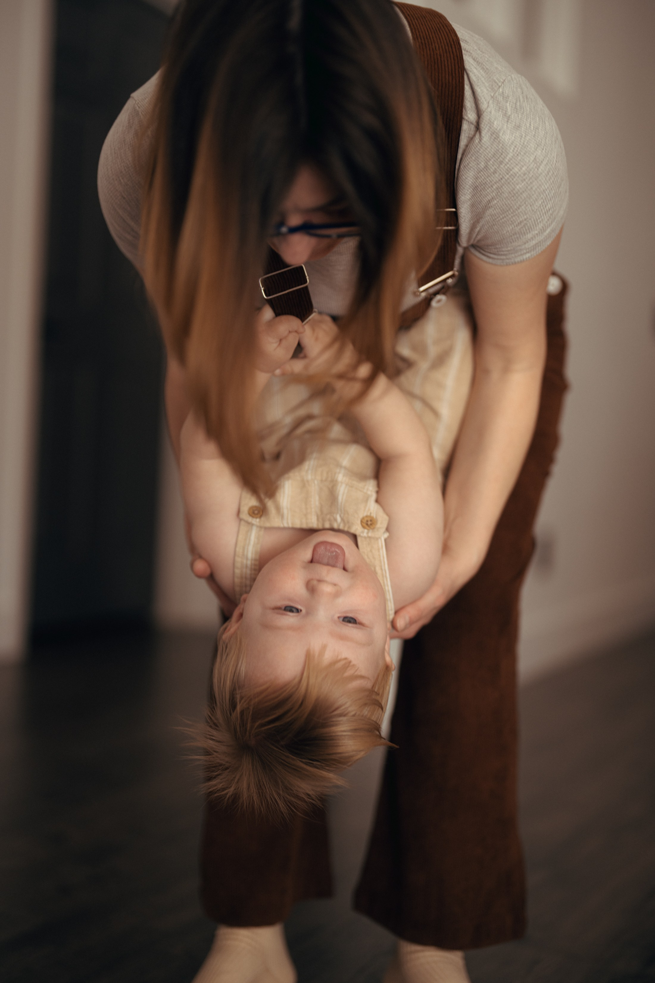 Liam Noah, Angela & Cooper. Wedding & elopement photographer Viktoriya Kravtsov. Las Vegas