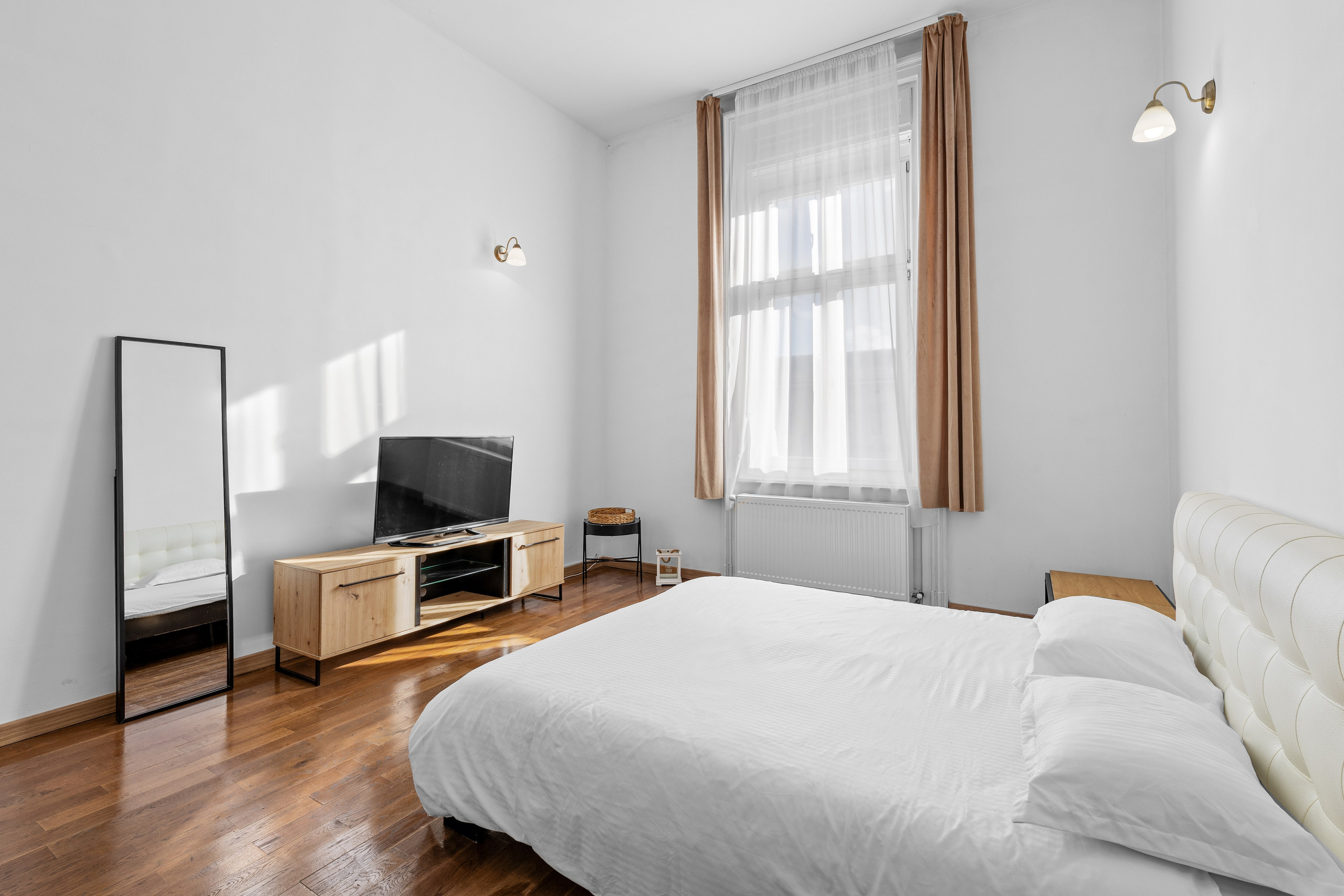 INTERIOR - REALESTATE. Samuel Ciobanu