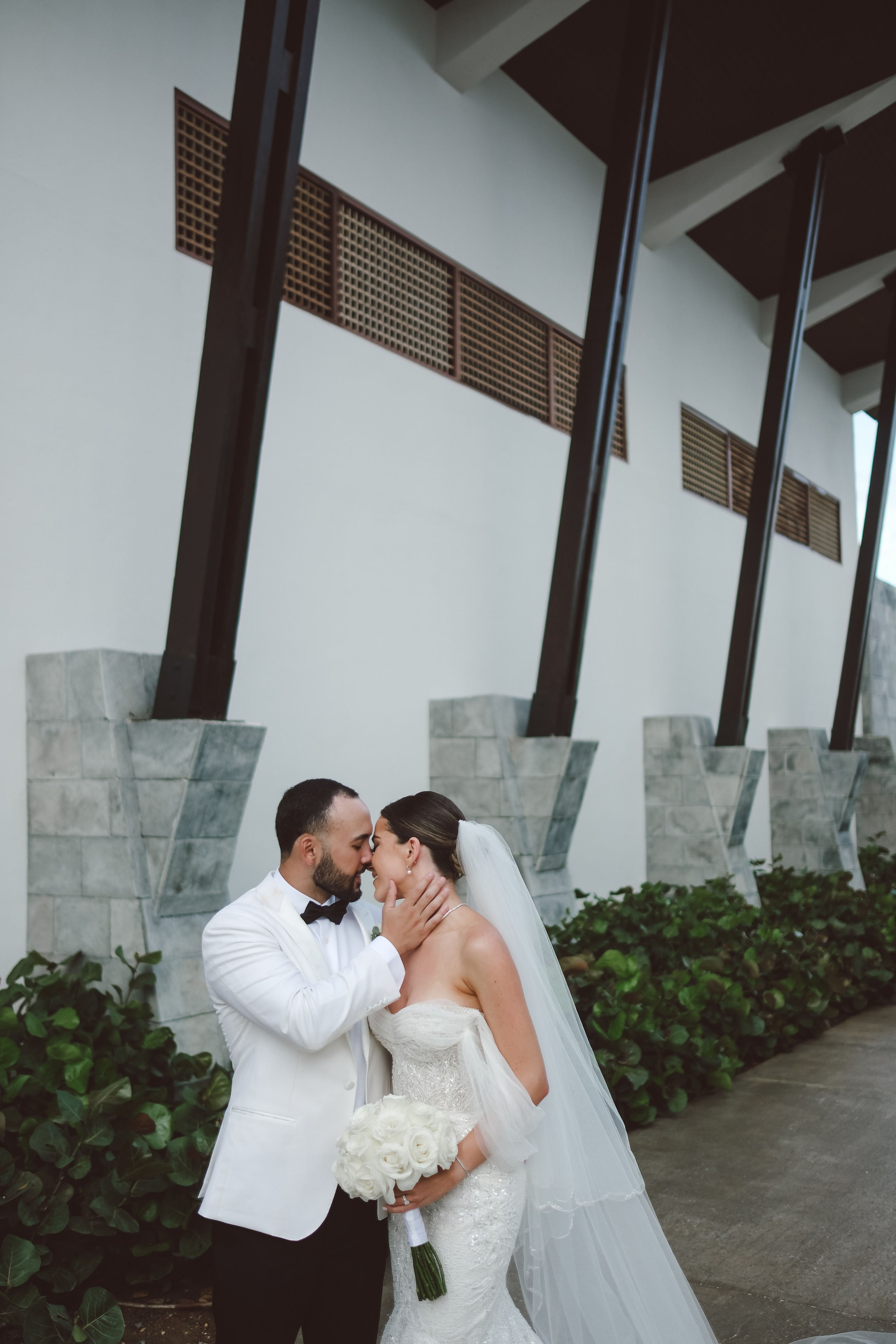 Wedding photographer and filmmaker in Dominican Republic Viktor Matiiv