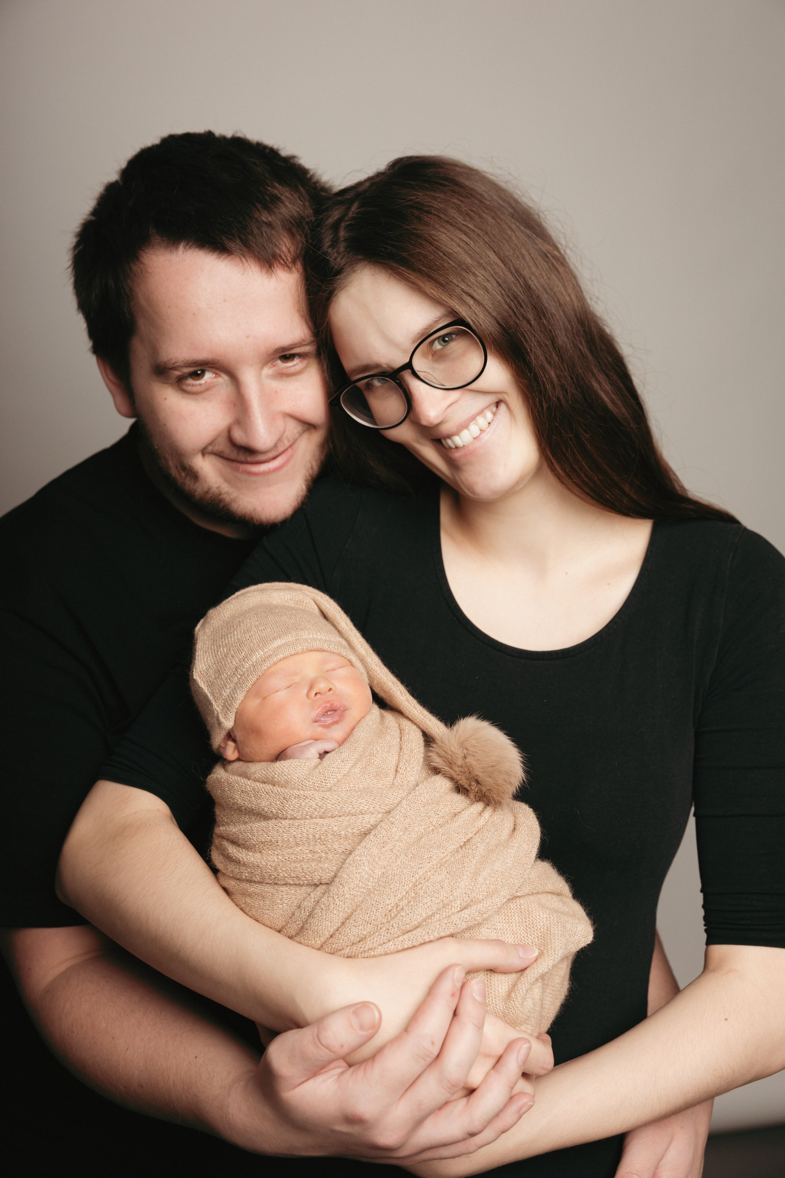 Newborn focení v Písku ve studiu přizpůsobeném bezpečí a komfortu novorozenců