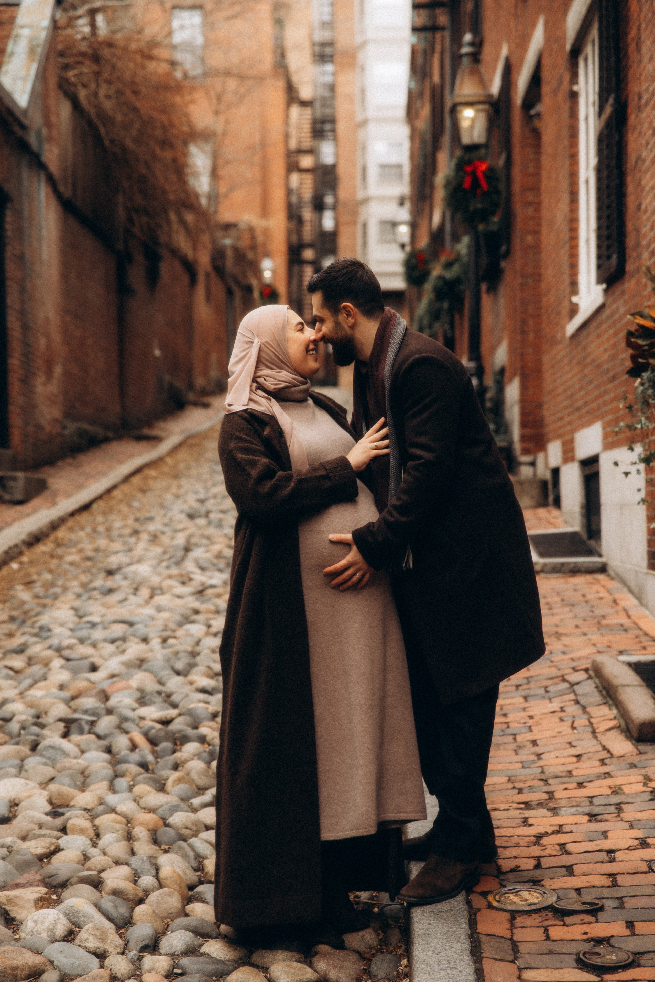 Winter Pregnancy Photoshoot | Bacon Hill, Boston