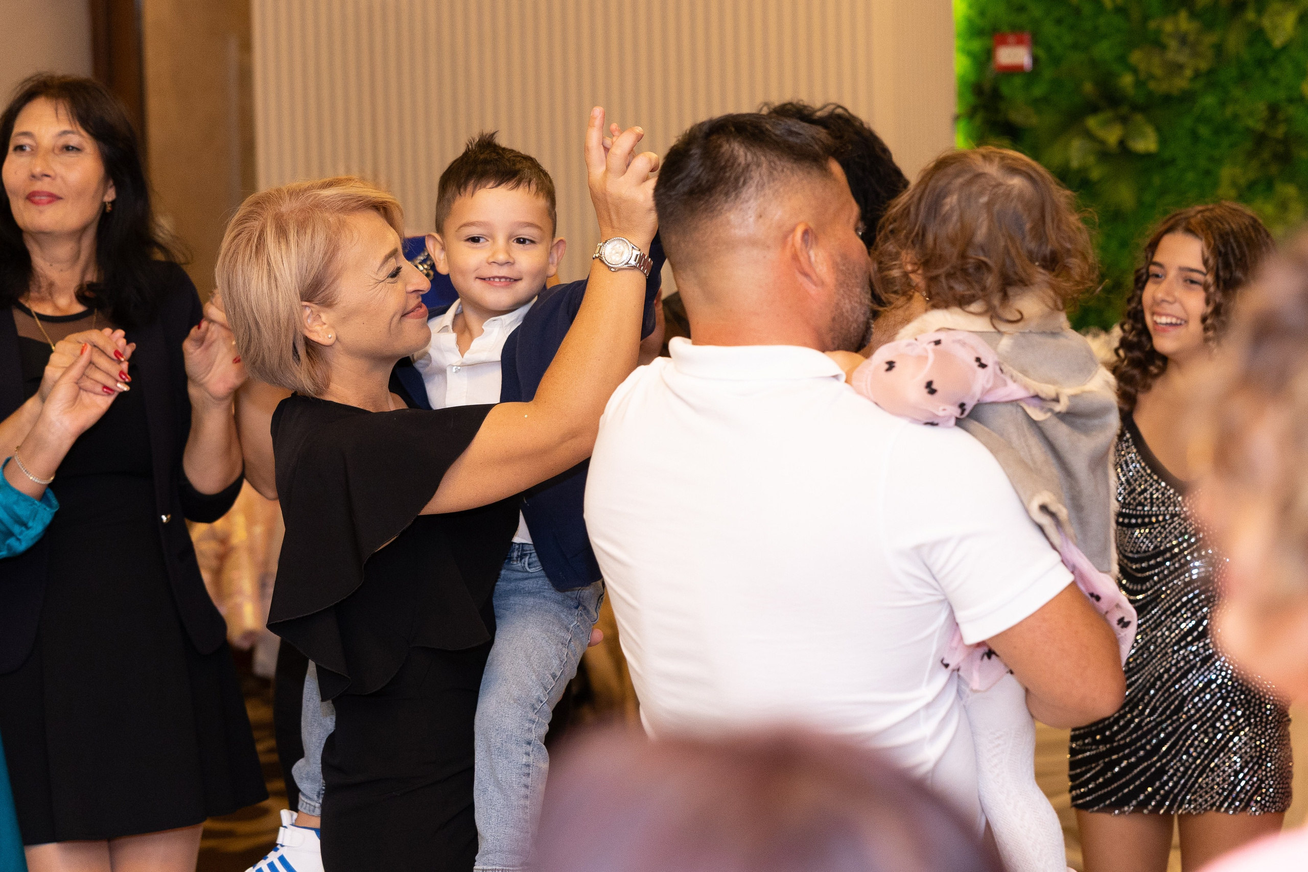 Andrei Sebastian. Moments By Gub