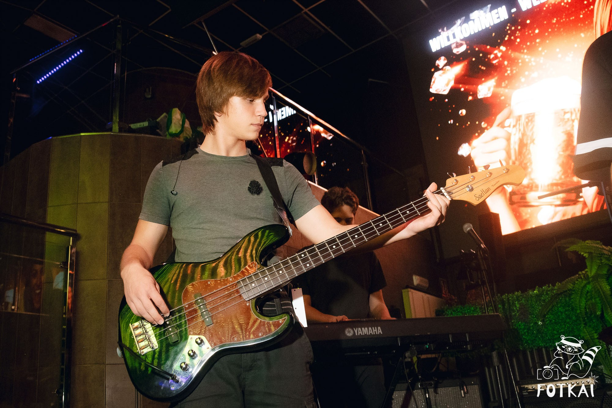 Oktoberfest Torrevieja 2025 в Avalon — Stones of the Coast, живая музыка и рок-атмосфера | Фоторепортаж FOTKAI