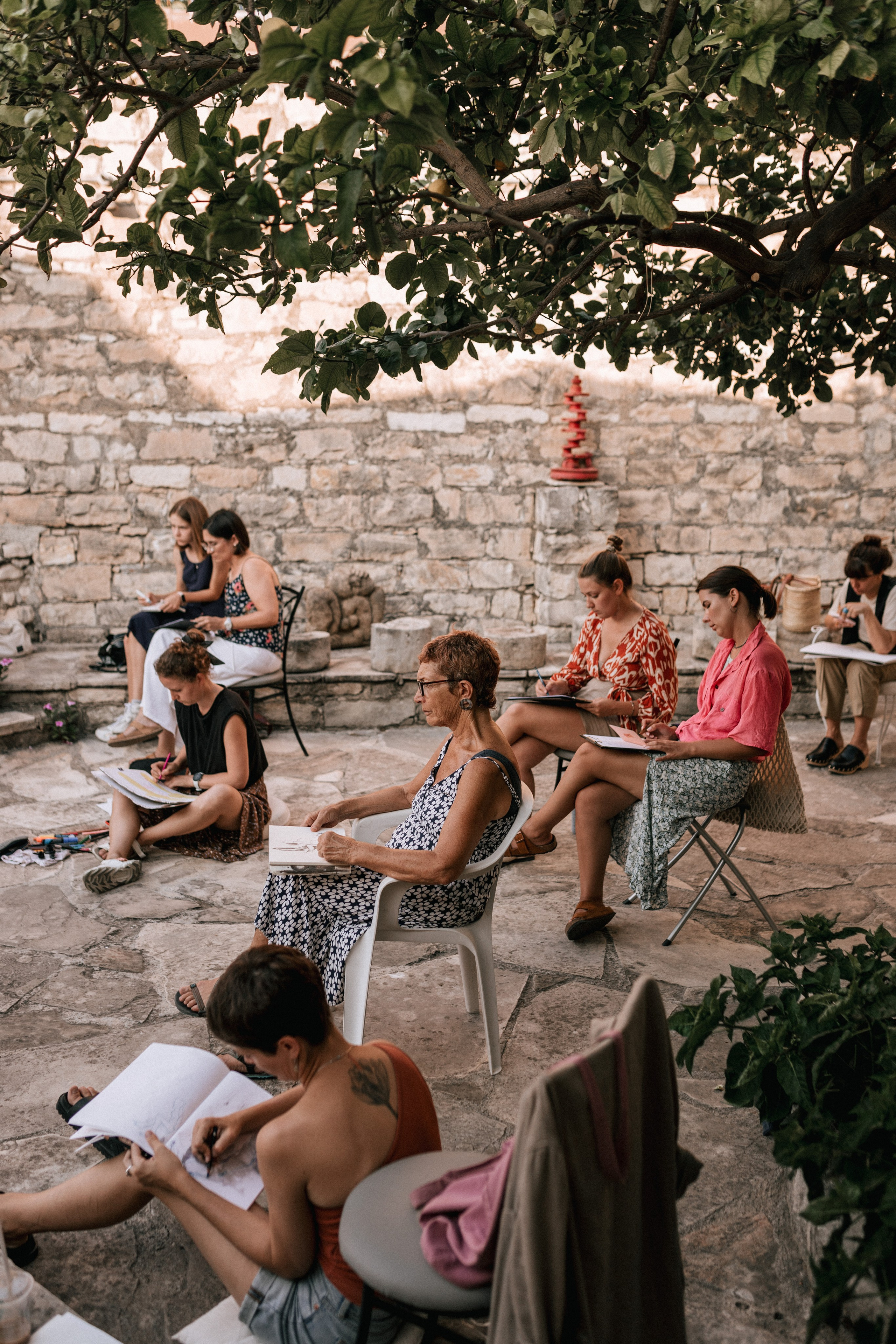 Daytime/Outdoor events. Photographer Alina Sparrow