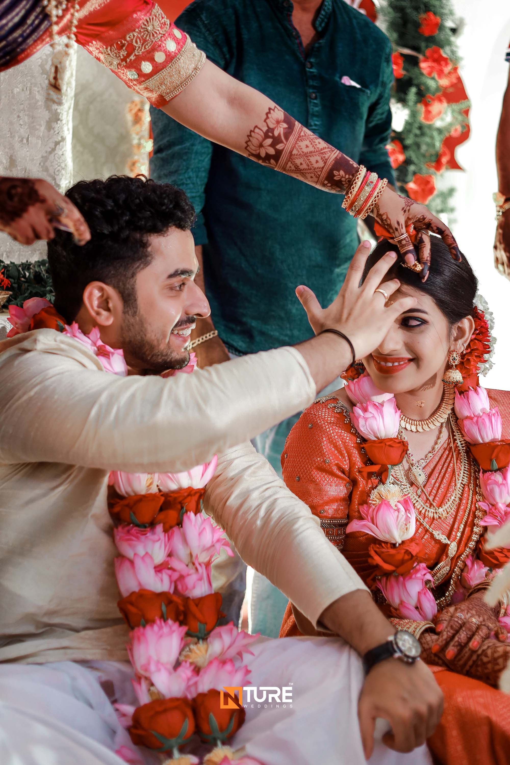 PHOTOS. NTURE WEDDING