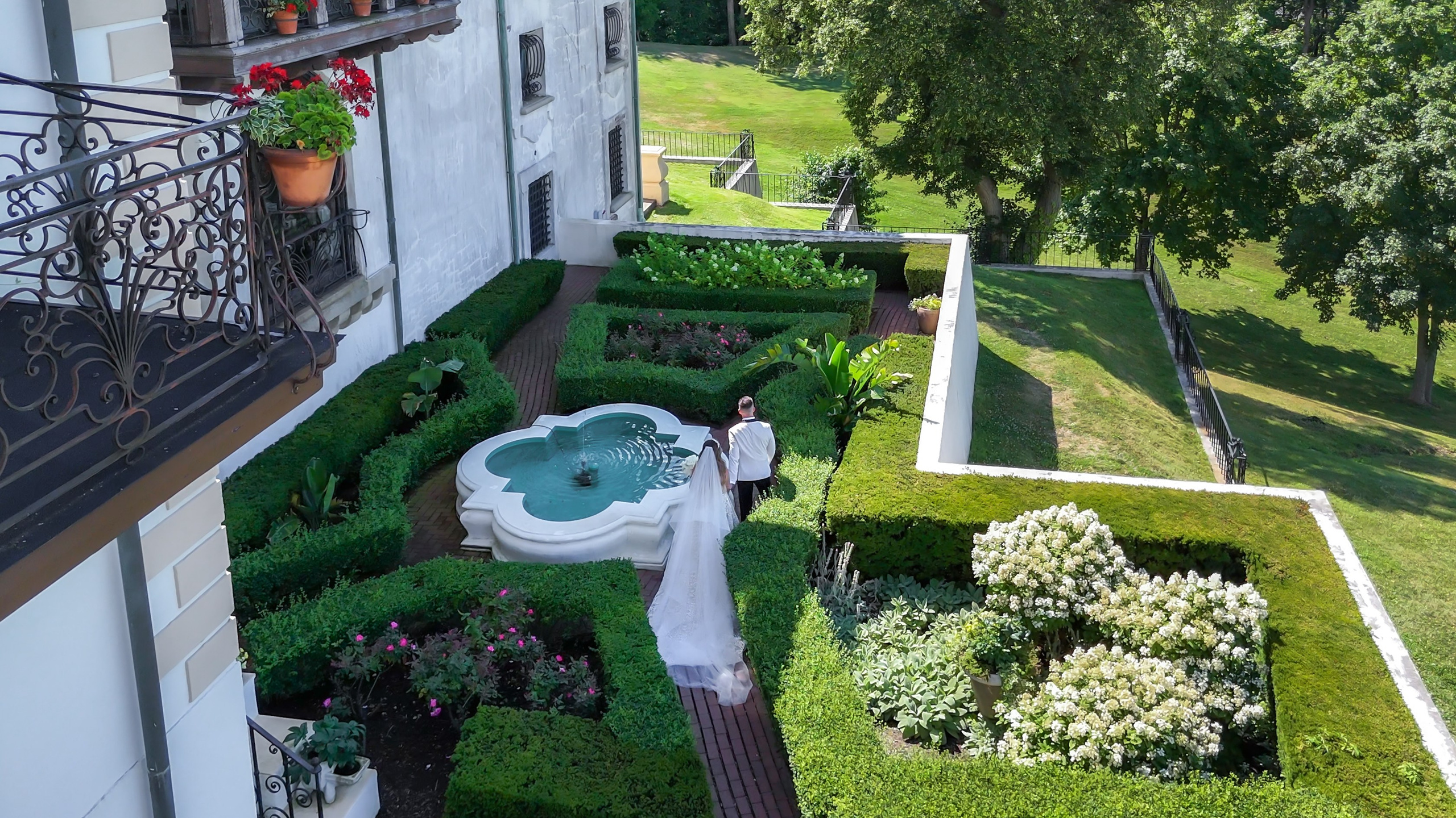 Alexa & Darren. Wedding Photo & Video