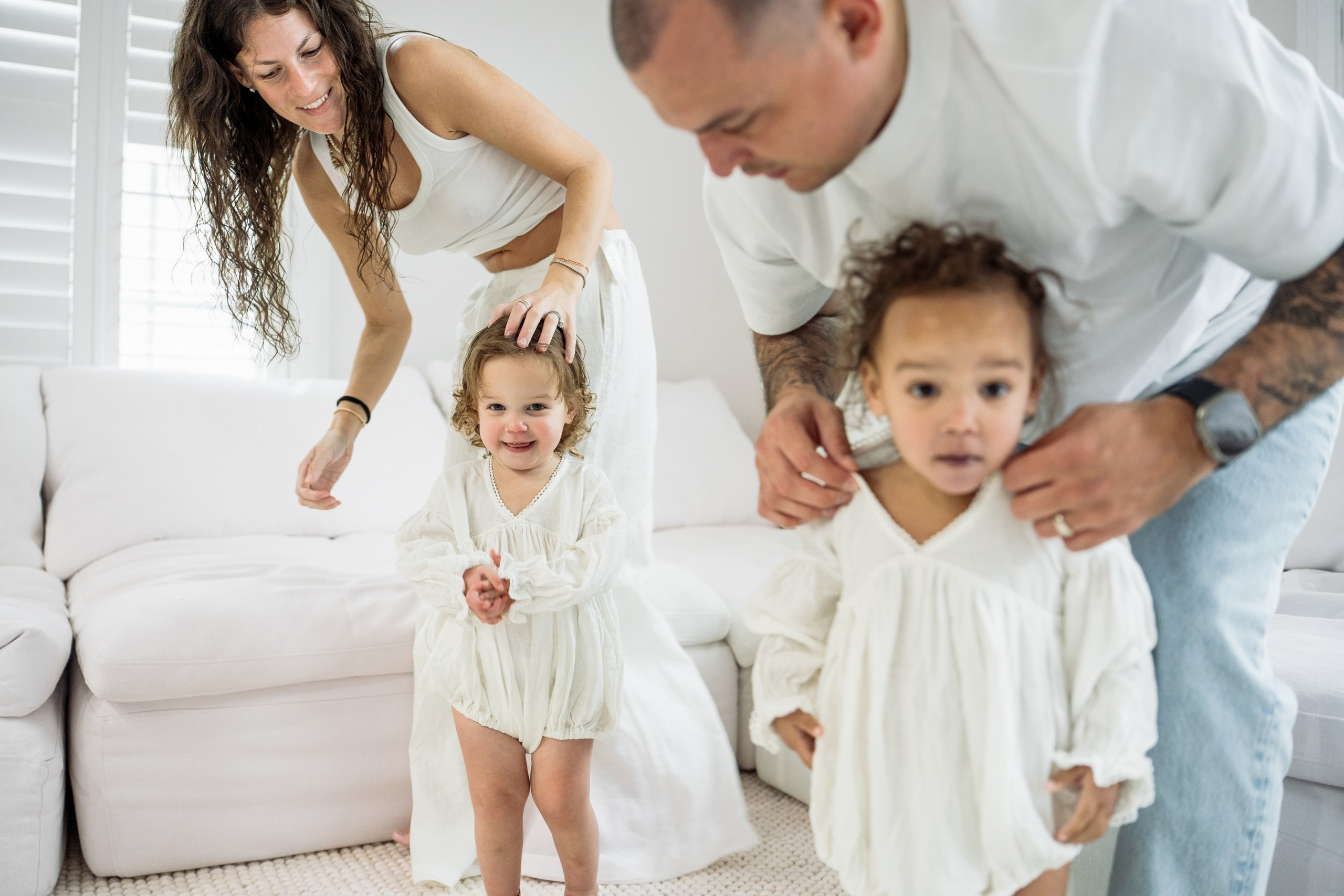 Briana, Chris, Eva, Nellie. Alisa Tant — Family and newborn photographer Bucks County, Montgomery county, Philadelphia, NJ