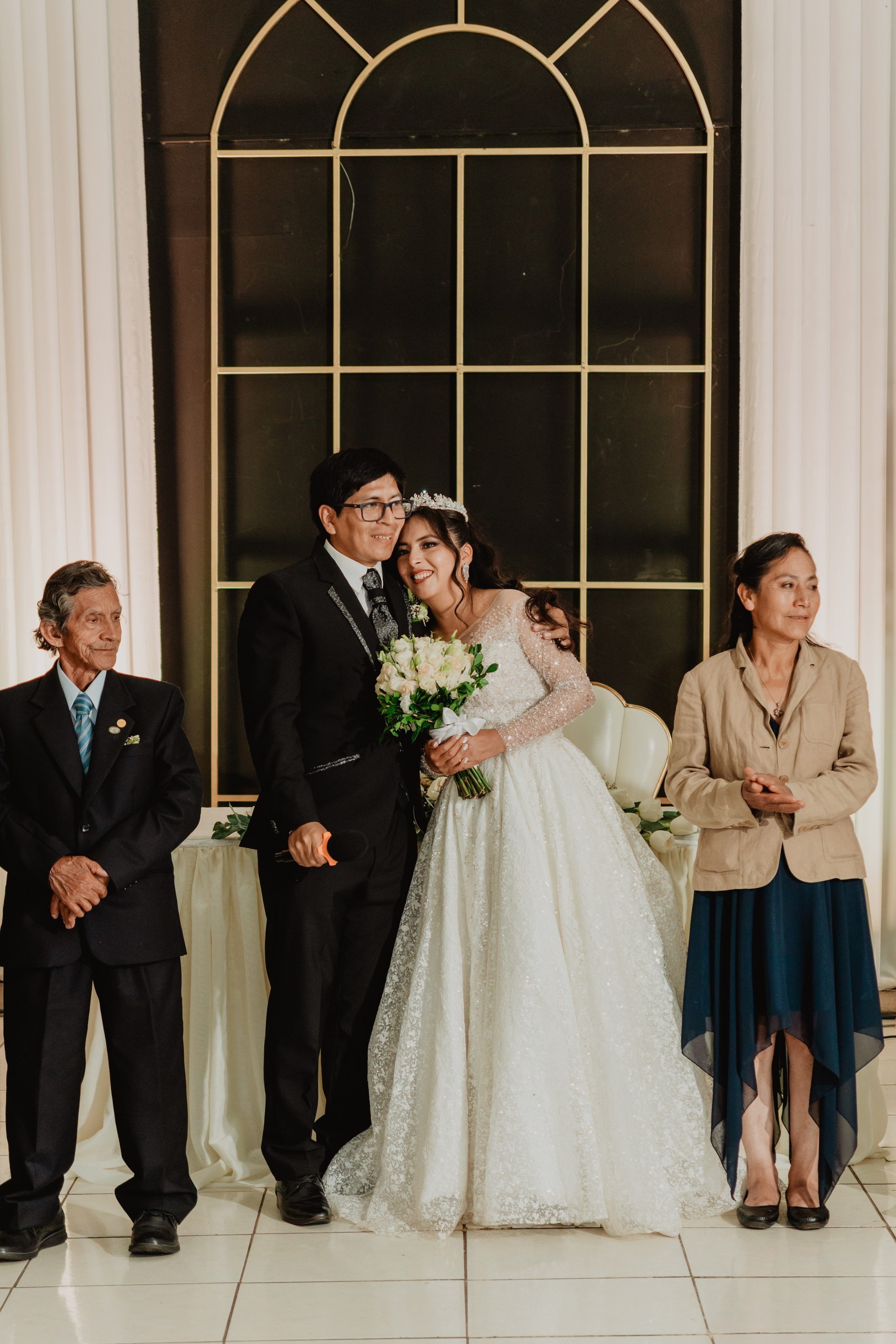 FERNANDO + MARIBEL | BODA RELIGIOSA. Studio KVTA | Fotografía y Video de Bodas en Arequipa