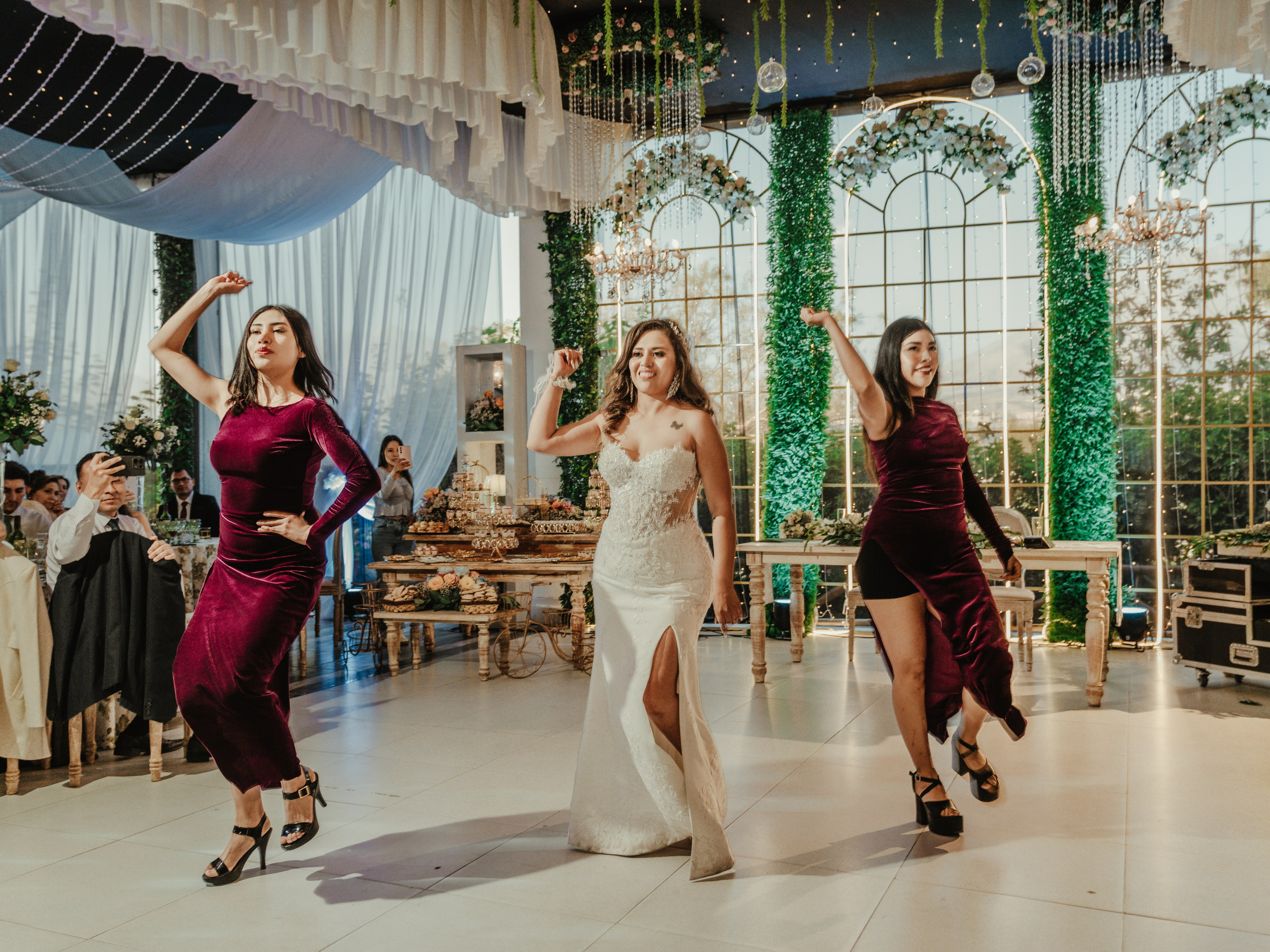 CARLA Y MARIO BODA RELIGIOSA. Studio KVTA | Fotografía y Video de Bodas en Arequipa